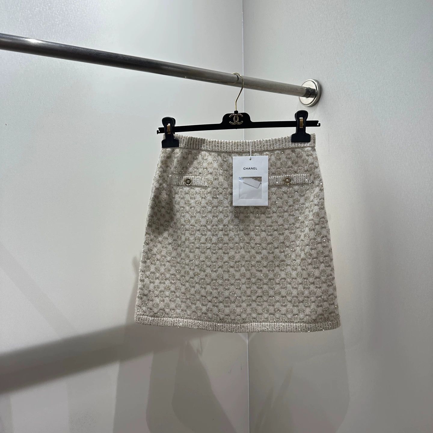 Chanel Chanel 23B apr108 Lamé Sequin Crystal Buckle Skirt Size 27" / US 4 / IT 40 - 1 Thumbnail