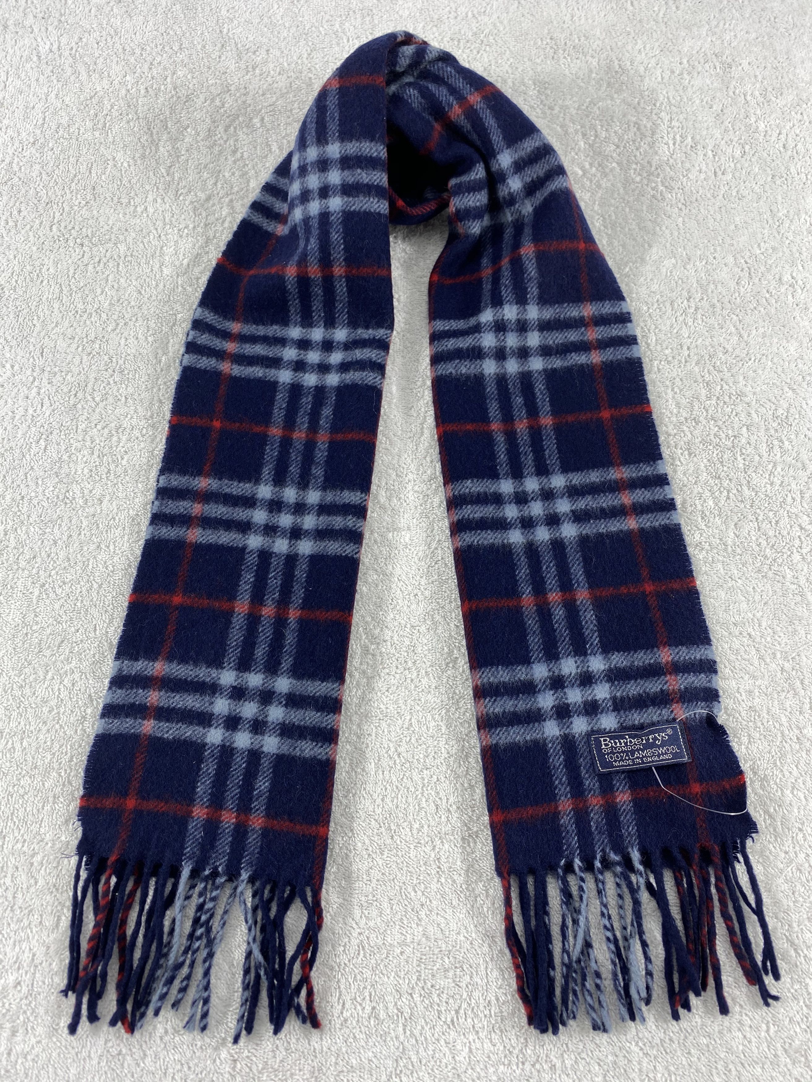 Burberry Vintage Burberry Scarf/Muffler/Neckwear MF640 Size ONE SIZE - 1 Thumbnail