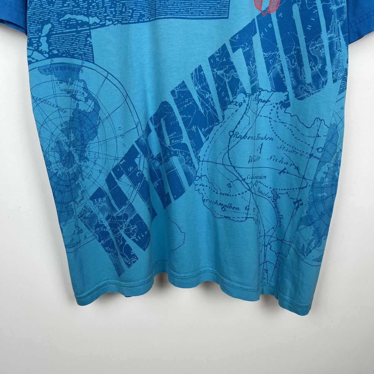 Nike Vintage Nike International y2k AOP rare tee 90’s Size US L / EU 52-54 / 3 - 3 Thumbnail