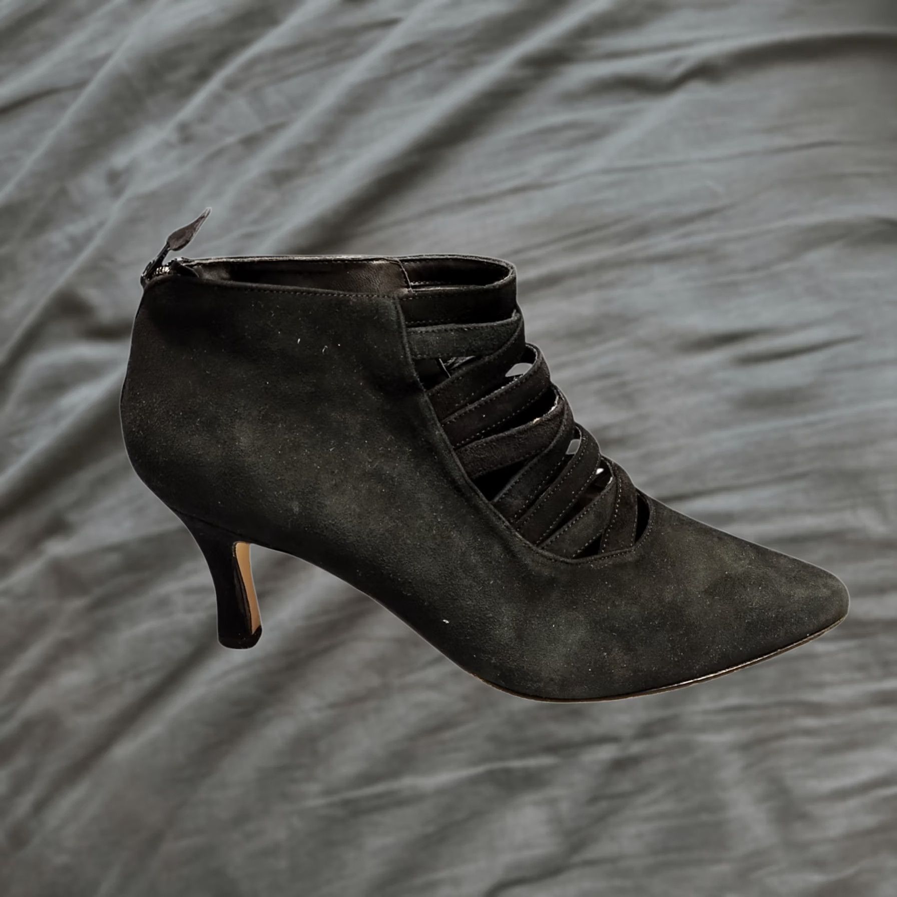 Vintage Jasmine Pump Heel Womens Size 7 Black Fine Leather Pointed Toe Back Zipper Size US 7 / IT 37 - 1 Thumbnail