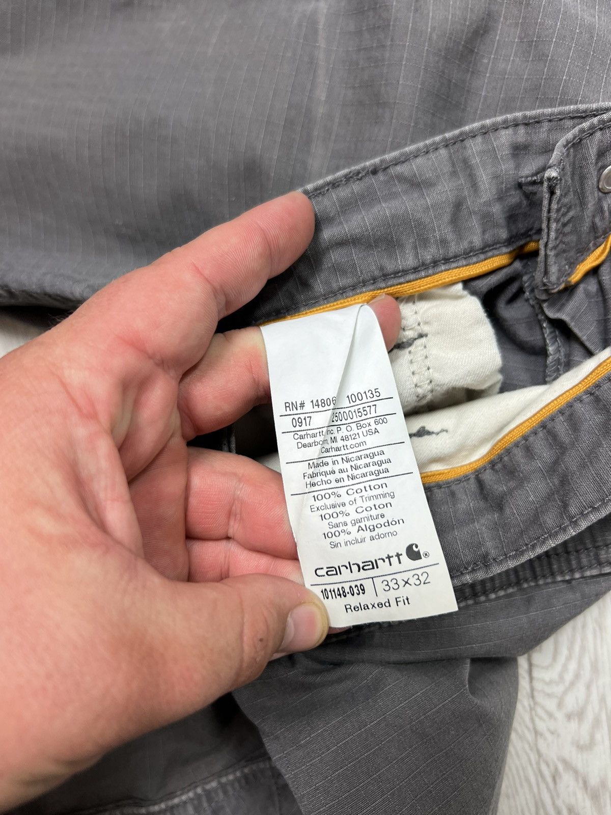 Carhartt × Vintage Carhartt Destroyed Cargo Baggy Pants Workwear Street Style Size US 33 - 21 Thumbnail