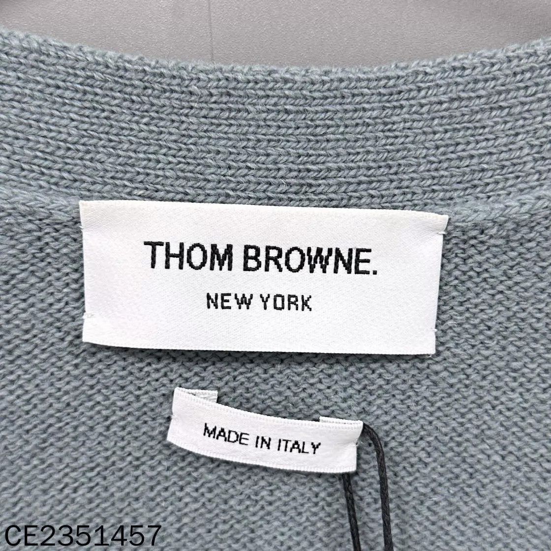 Thom Browne Thom Browne Men's Classic 3-Bar Wool Cardigan Size 4 Size US XL / EU 56 / 4 - 4 Thumbnail