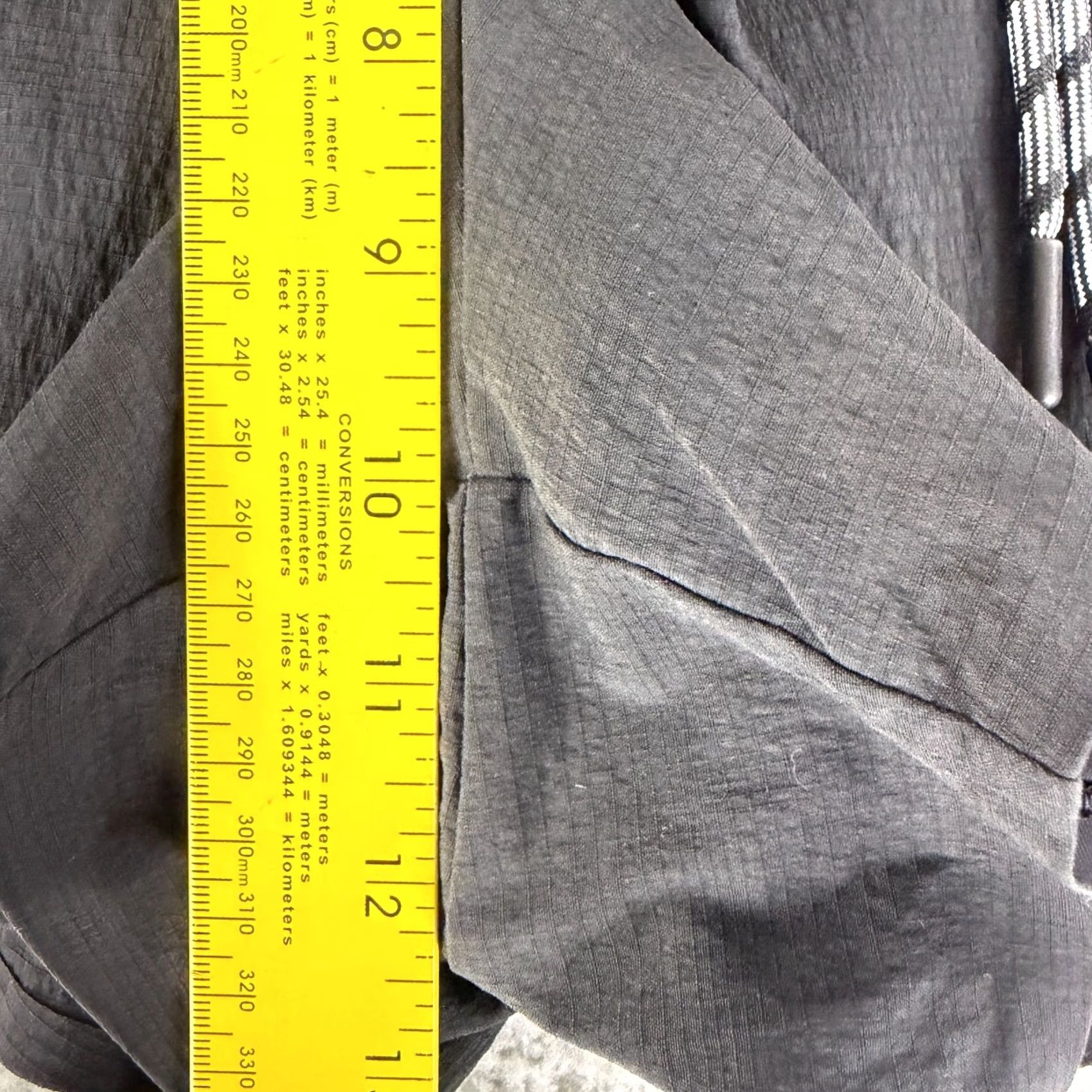 Athleta Athleta Shorts Womens Medium Black Drawstring 2 in 1 Athletic Run Easy Care Pockets Size 32" / US 10 / IT 46 - 7 Thumbnail