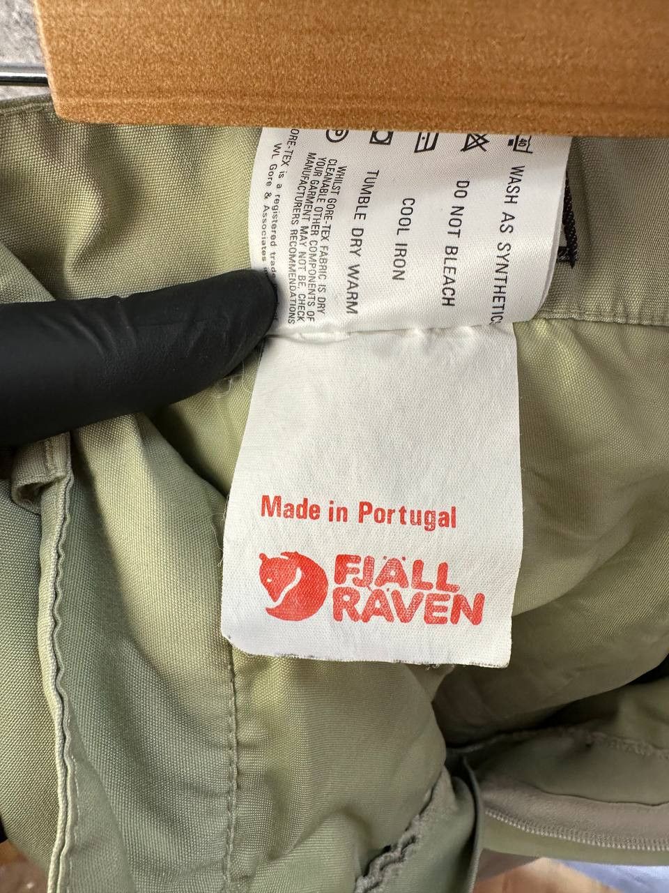 Fjallraven Fjällräven GORE-TEX Cargo Pants Hiking Tactical Trousers Size US 31 - 18 Thumbnail