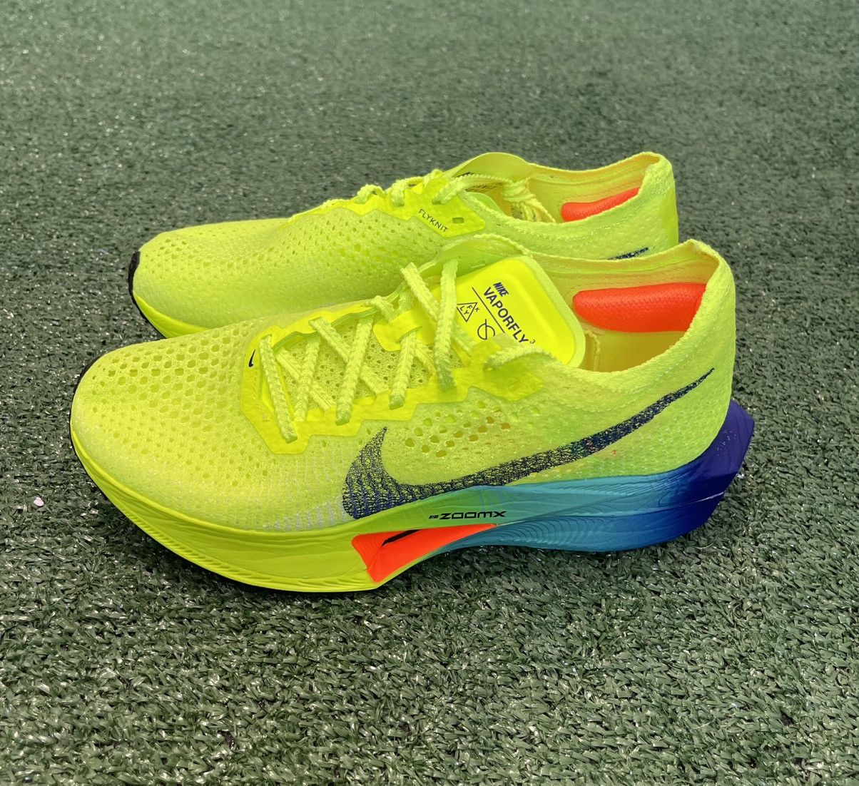NEW Nike ZoomX VaporFly Next% Fast Pack Volt Running Shoe