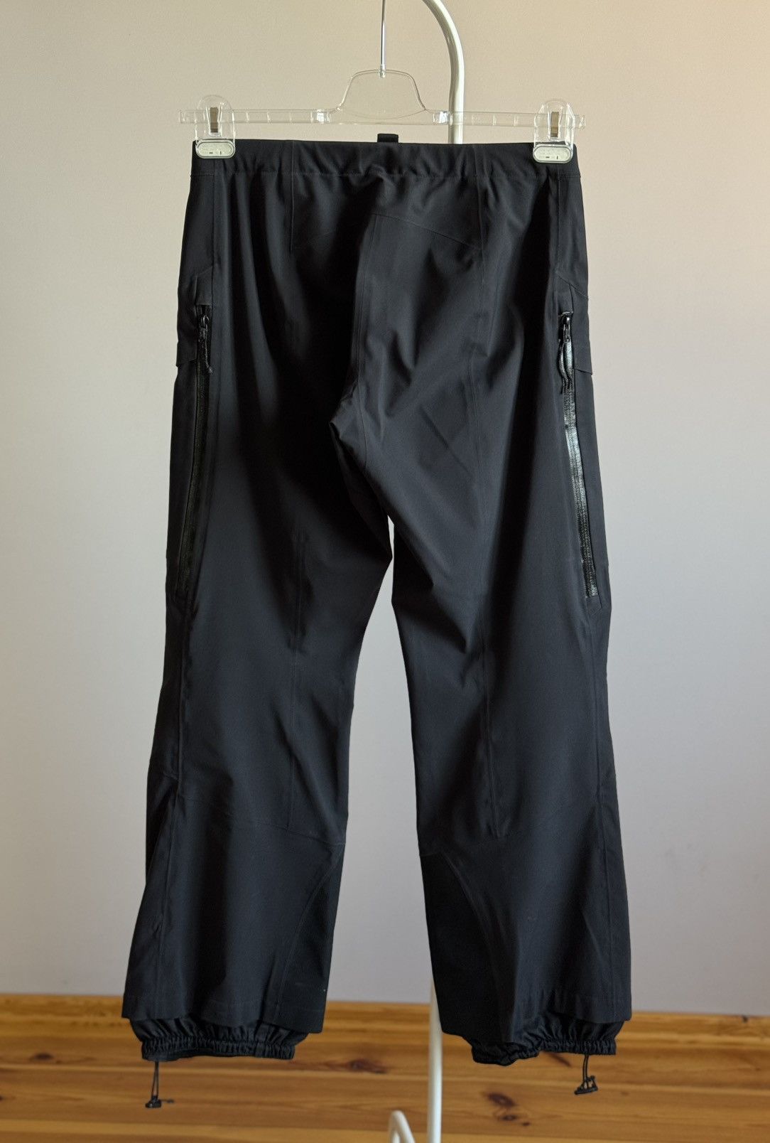 Arc'teryx Arcteryx Ski Pants Women’s Windstopper Size 29" - 7 Thumbnail