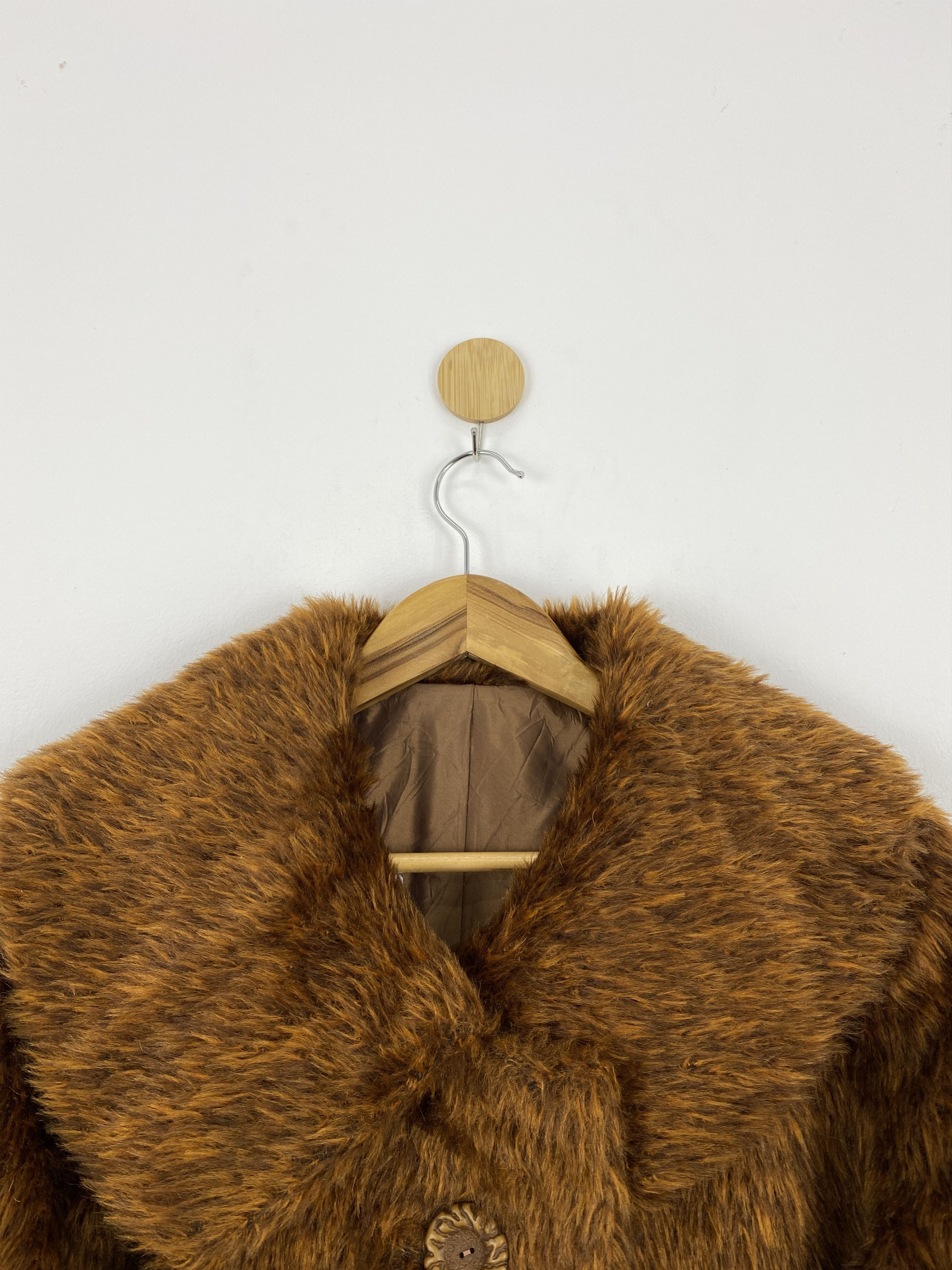 Japanese Brand Vintage Japanese Brand Mitsuya Fur Coat Max Mara Style J1730 Size US L / EU 52-54 / 3 - 4 Thumbnail