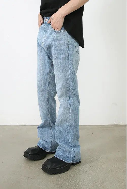 Japanese Brand × Jean Men's retro washed light blue loose versatile flared jeans Size US 32 / EU 48 - 3 Thumbnail
