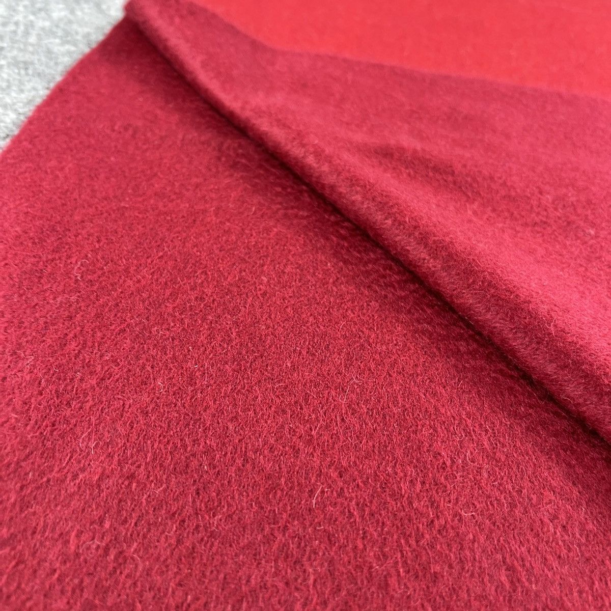 Vintage Vintage Givenchy Scarf / Muffler / Neckwear K027 Size ONE SIZE - 10 Thumbnail