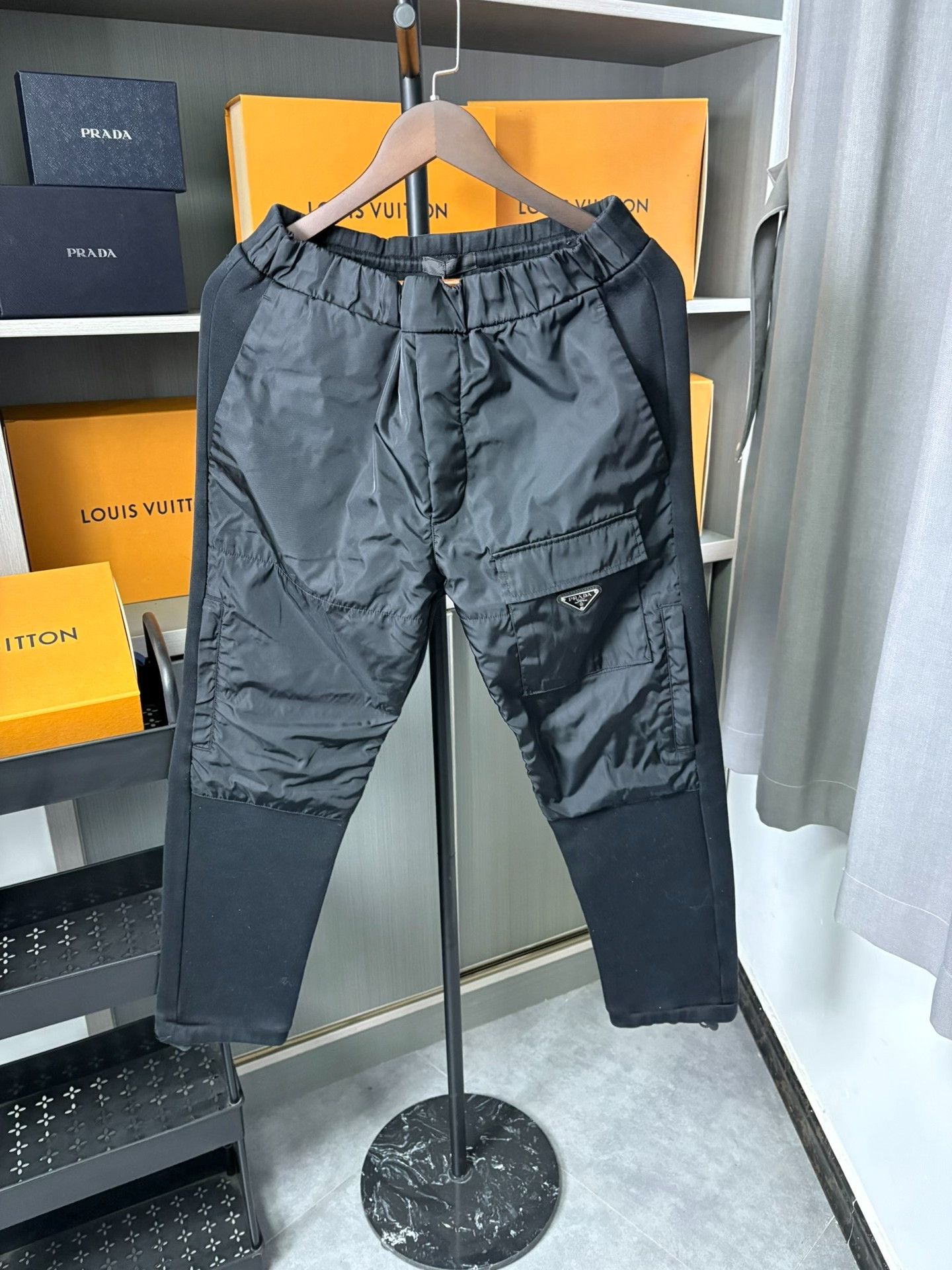 Prada Prada Casual Black Casual Pants M Men Size US 32 / EU 48 - 1 Thumbnail