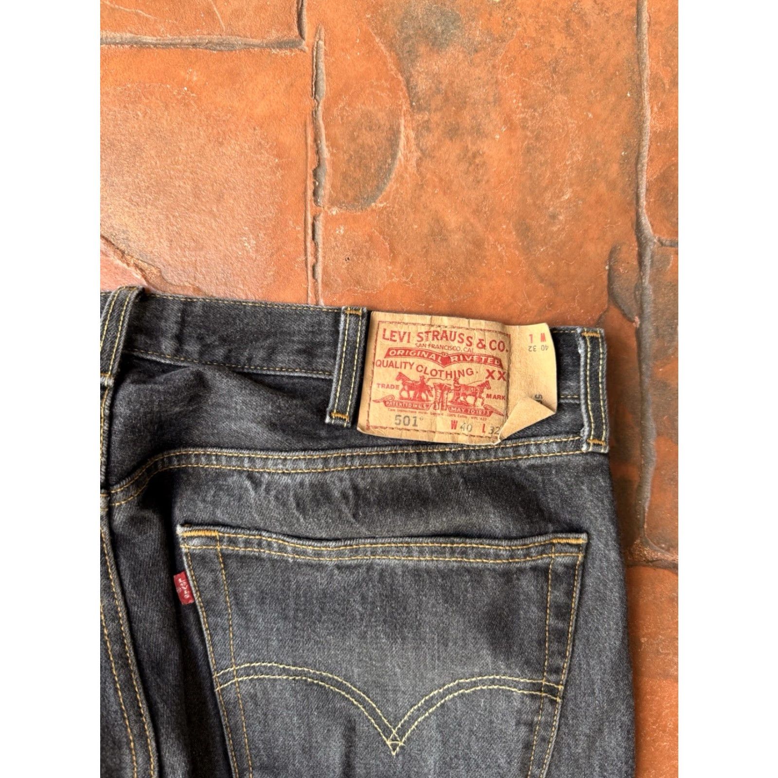 Levi's Levi's 501 Original Button Fly Black Denim Jeans Mens 40x32 Dark Wash Grunge Straight Classic 5-Pocket Denim Jeans Mens Size US 40 / EU 56 - 5 Thumbnail