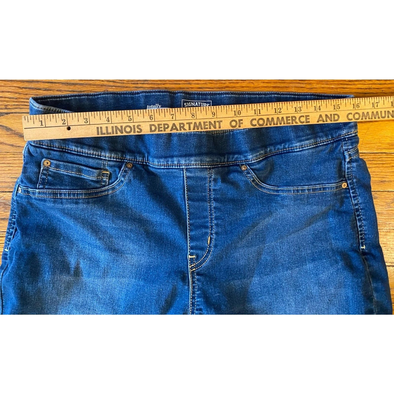 Levi's Levi Strauss Totally Shaping Slimming Jeans Women’s 14 32 Size 32" / US 10 / IT 46 - 7 Thumbnail
