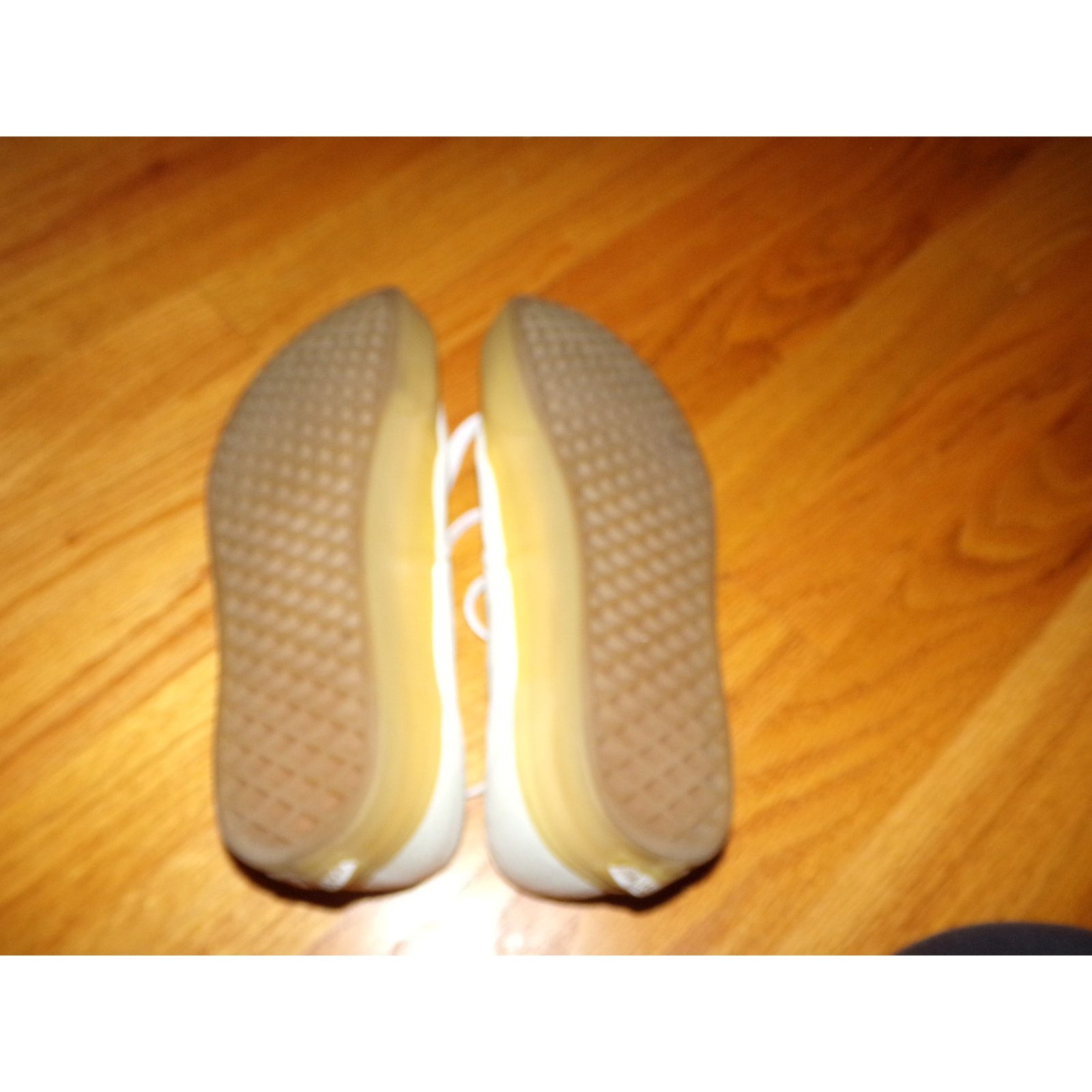 Vans Vans gumsole sneakers size 7.5 men 9 women Good condition Size US 9 / EU 42 - 4 Thumbnail