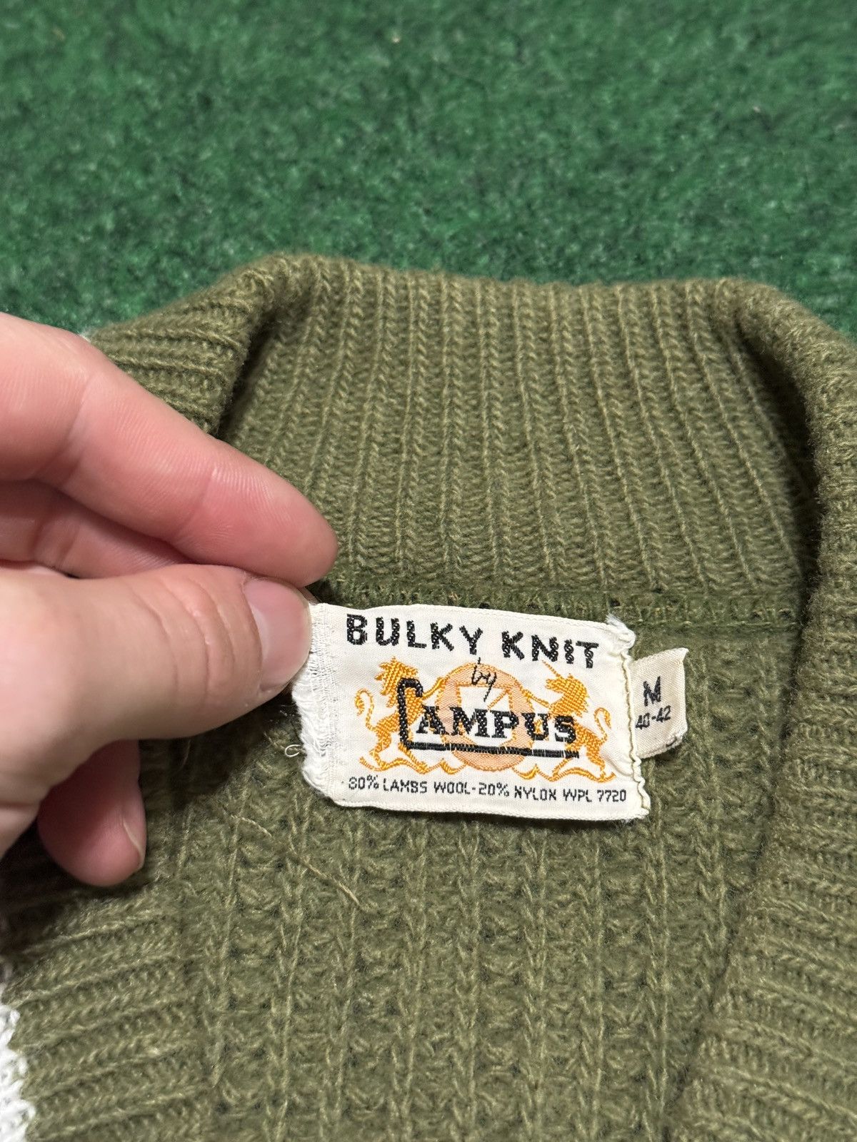 Vintage Campus Bulky Knit Oliver Green V Neck Lambs wool Sweater Size US M / EU 48-50 / 2 - 3 Thumbnail