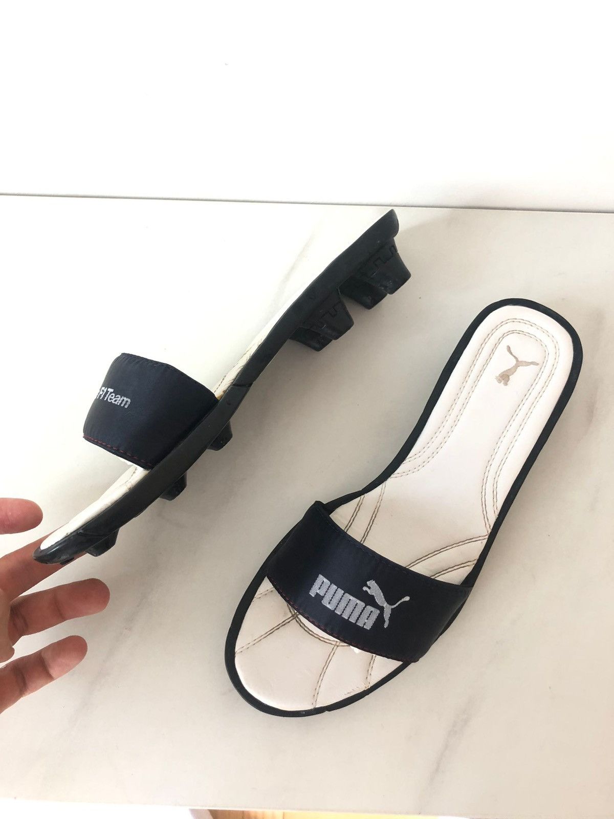 BMW × Puma Puma x BMW Sauber F1 viral rare vintage y2k Size US 7 / IT 37 - 4 Thumbnail