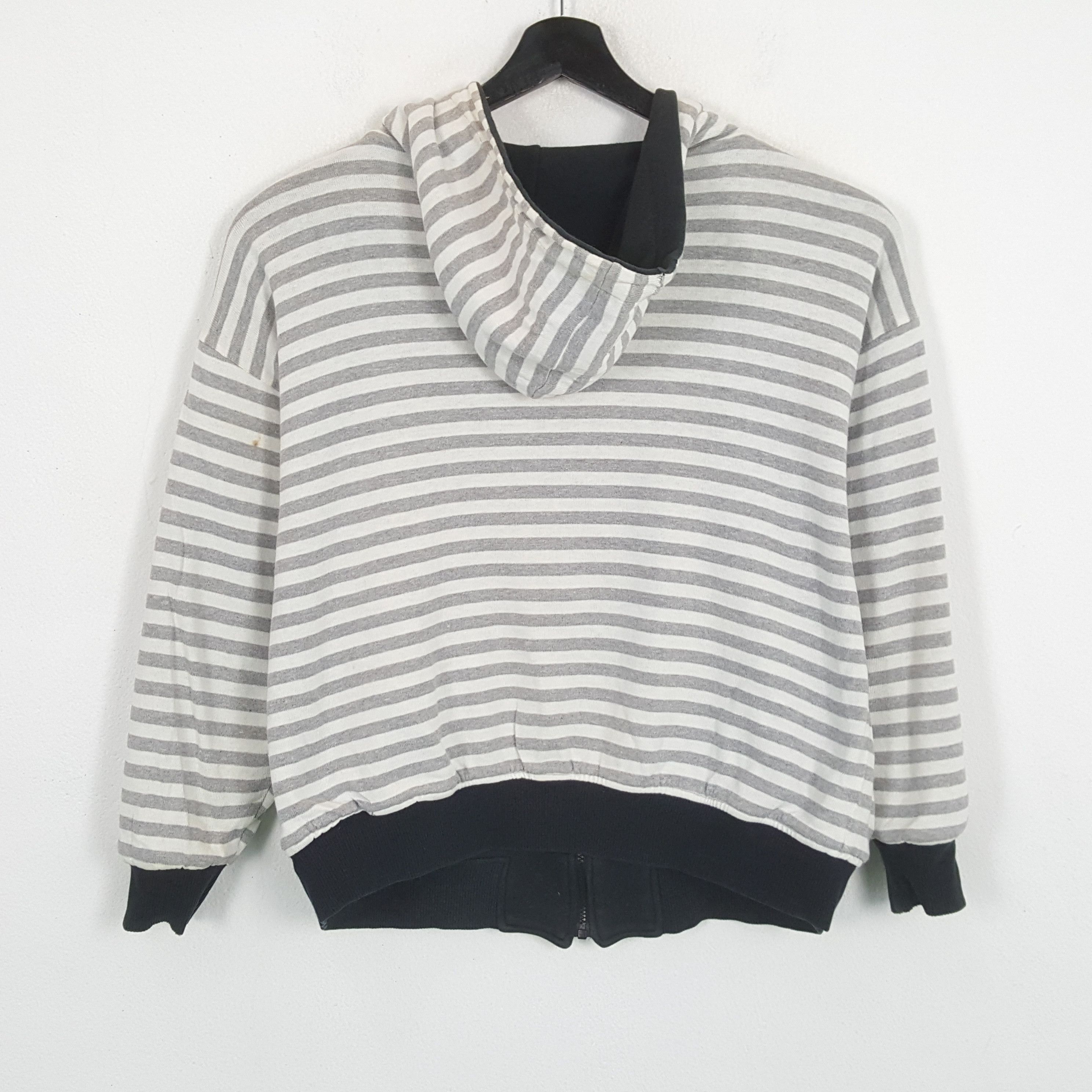 Issey Miyake Vintage I.S. ISSEY MIYAKE Japan Designer Reversible Hoodies Size US L / EU 52-54 / 3 - 7 Thumbnail