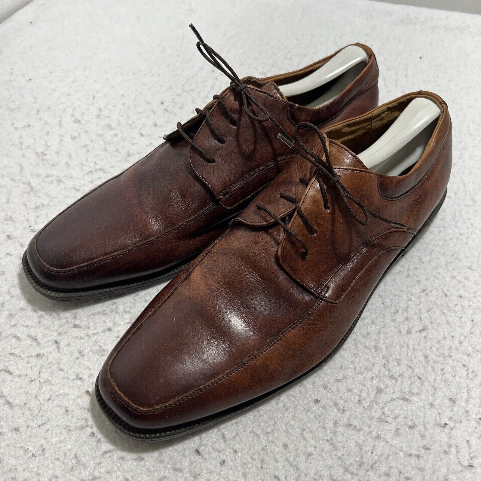 Florsheim Florsheim Mens 10 D Leather Brown Lace Up Oxford Dress Shoes Size US 10 / EU 43 - 1 Thumbnail