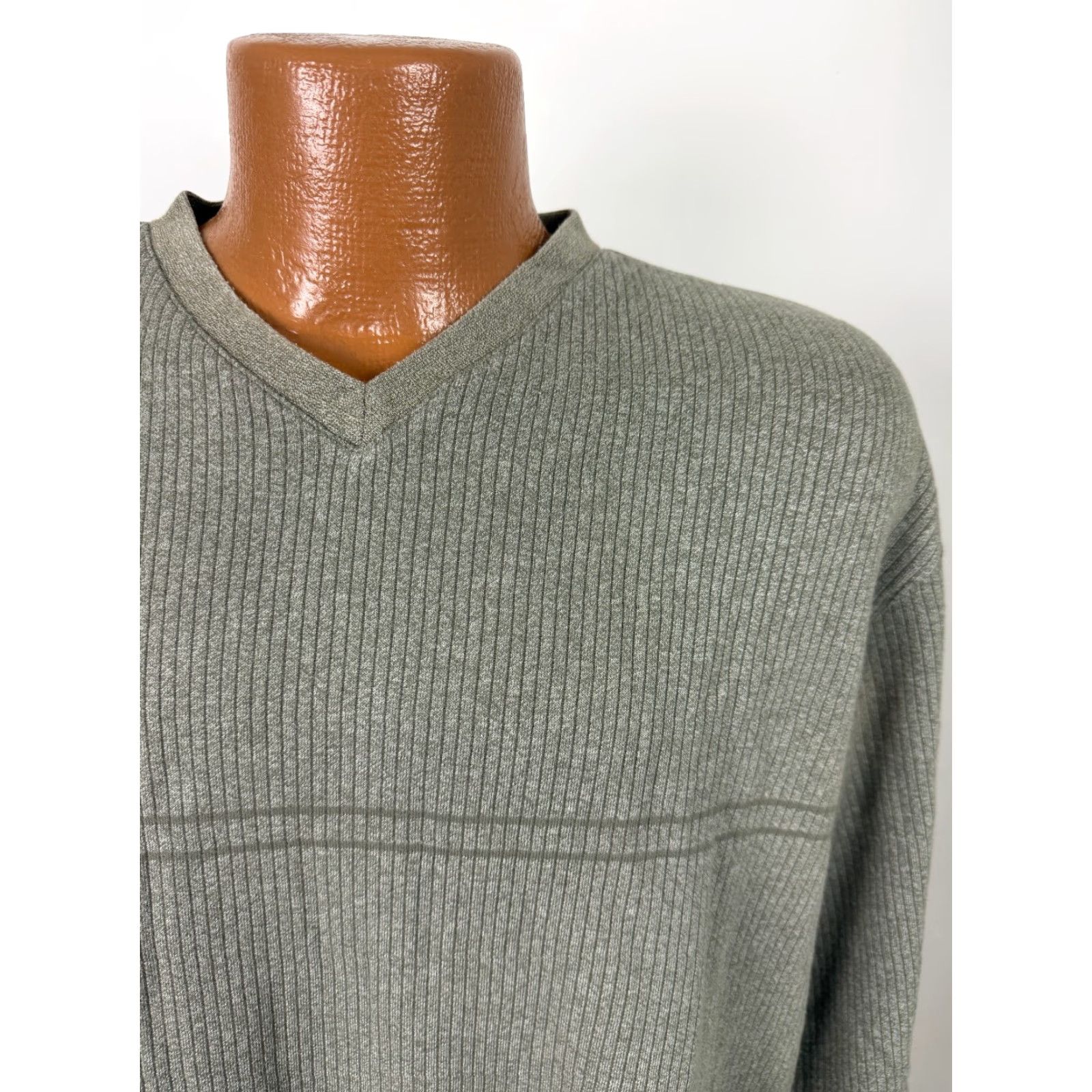 Van Heusen Y2K Ribbed Shirt Men XL V-Neck Olive Heather Heavy Preppy Long Sleeve Mens Size US XL / EU 56 / 4 - 2 Thumbnail