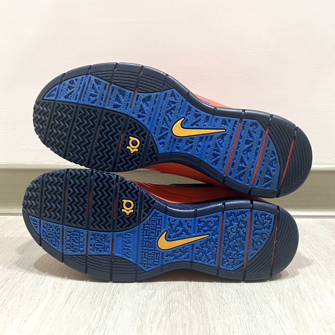 Nike Nike KD 1 All Star Rookie Challenge DS Size 9.5 Size US 9.5 / EU 42-43 - 6 Thumbnail