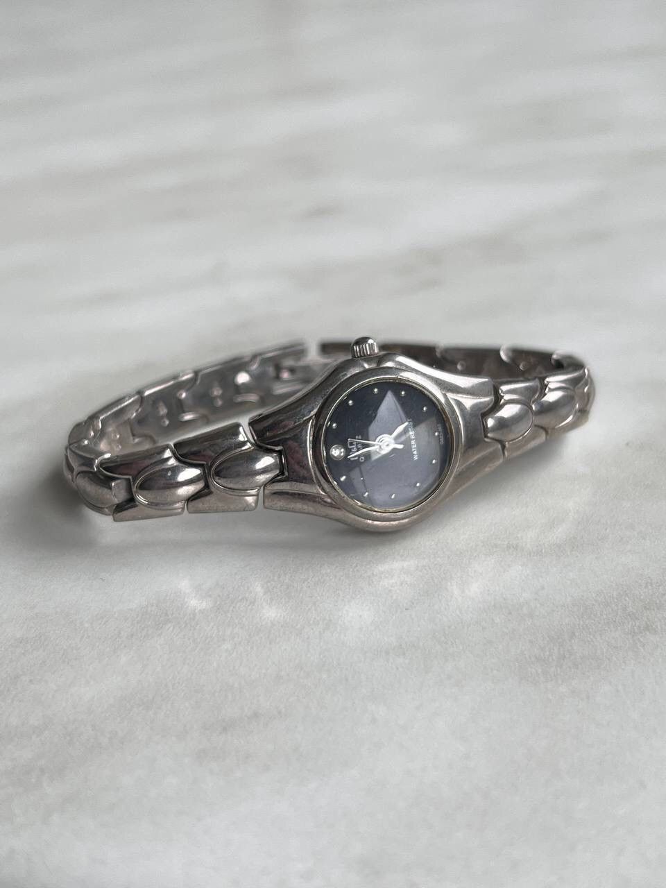 Japanese Brand × Vintage Vintage Japanese style Watch Q&Q Futuristic Bracelet Japan Size ONE SIZE - 1 Thumbnail