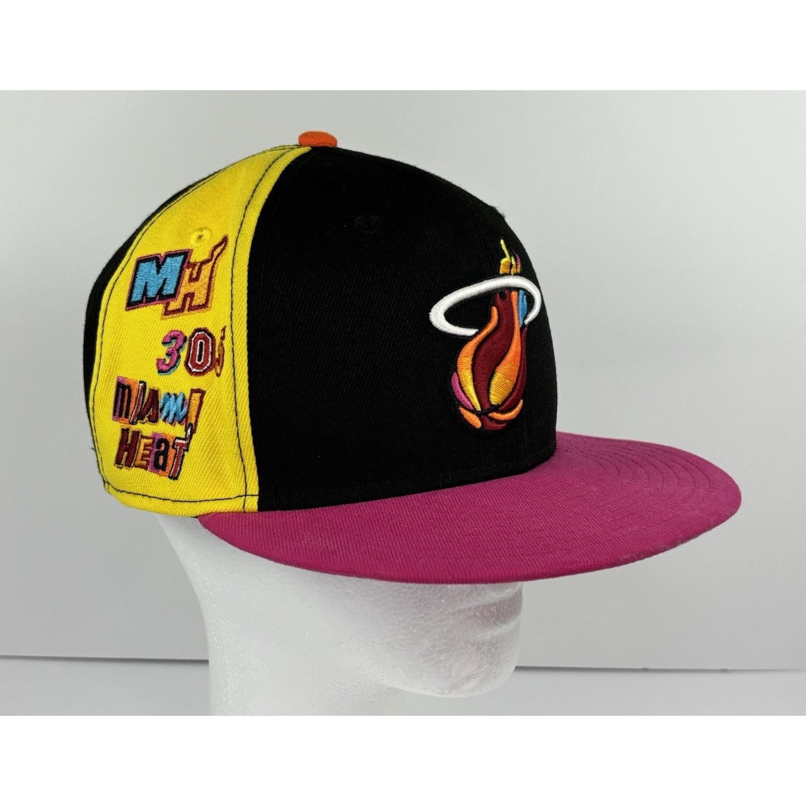 The Unbranded Brand Miami Heat New Era 9FIFTY Snapback Hat “305” Size ONE SIZE - 2 Thumbnail