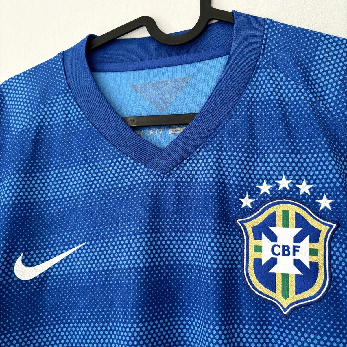 Nike 2014 2016 Brazil Nike Away Kit Soccer Jersey Shirt Top Tee Size US XL / EU 56 / 4 - 4 Thumbnail