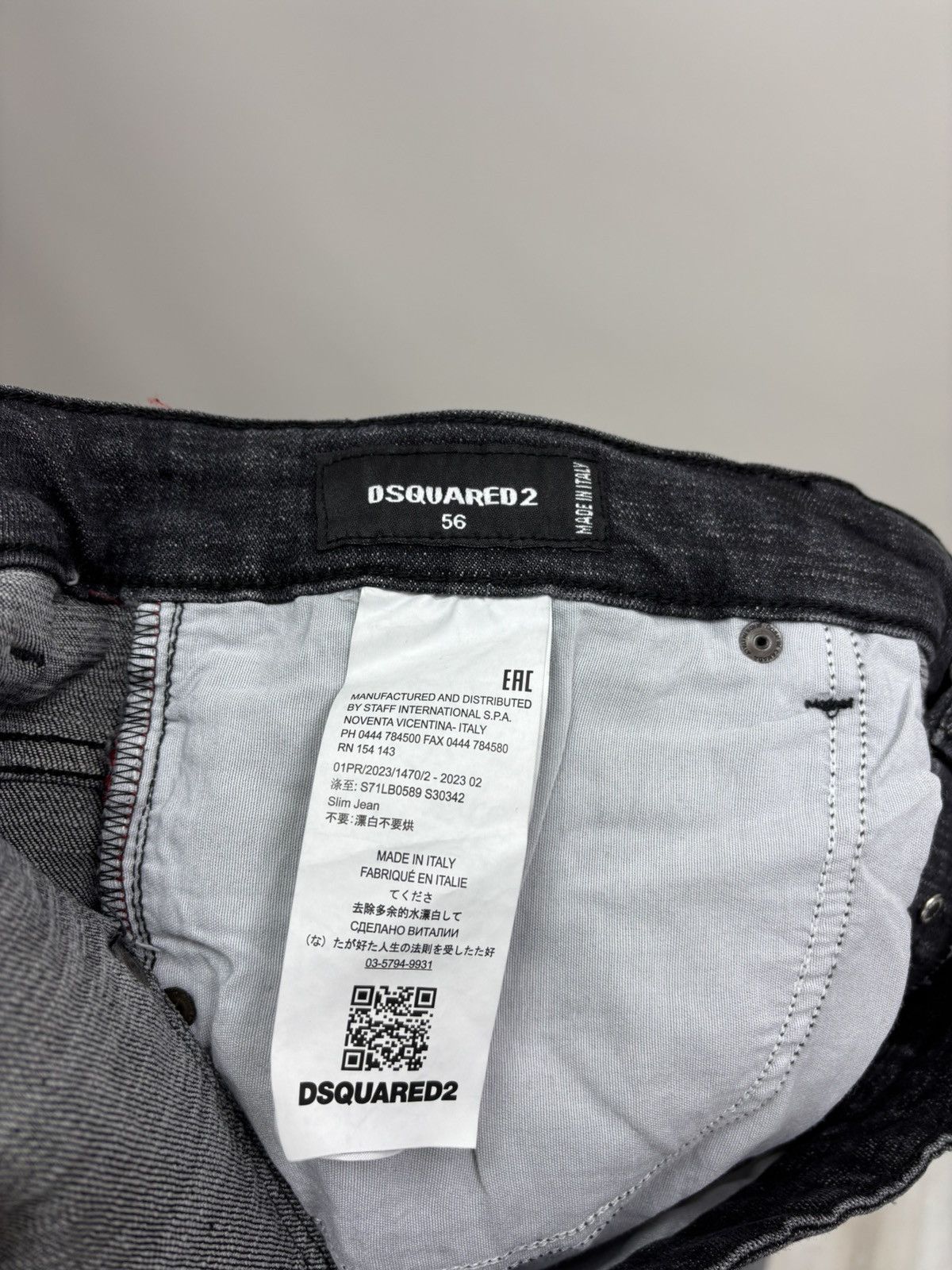 Dsquared2 Mens jeans Dsquared2 Size 56 Color Black Size US 37 - 8 Thumbnail