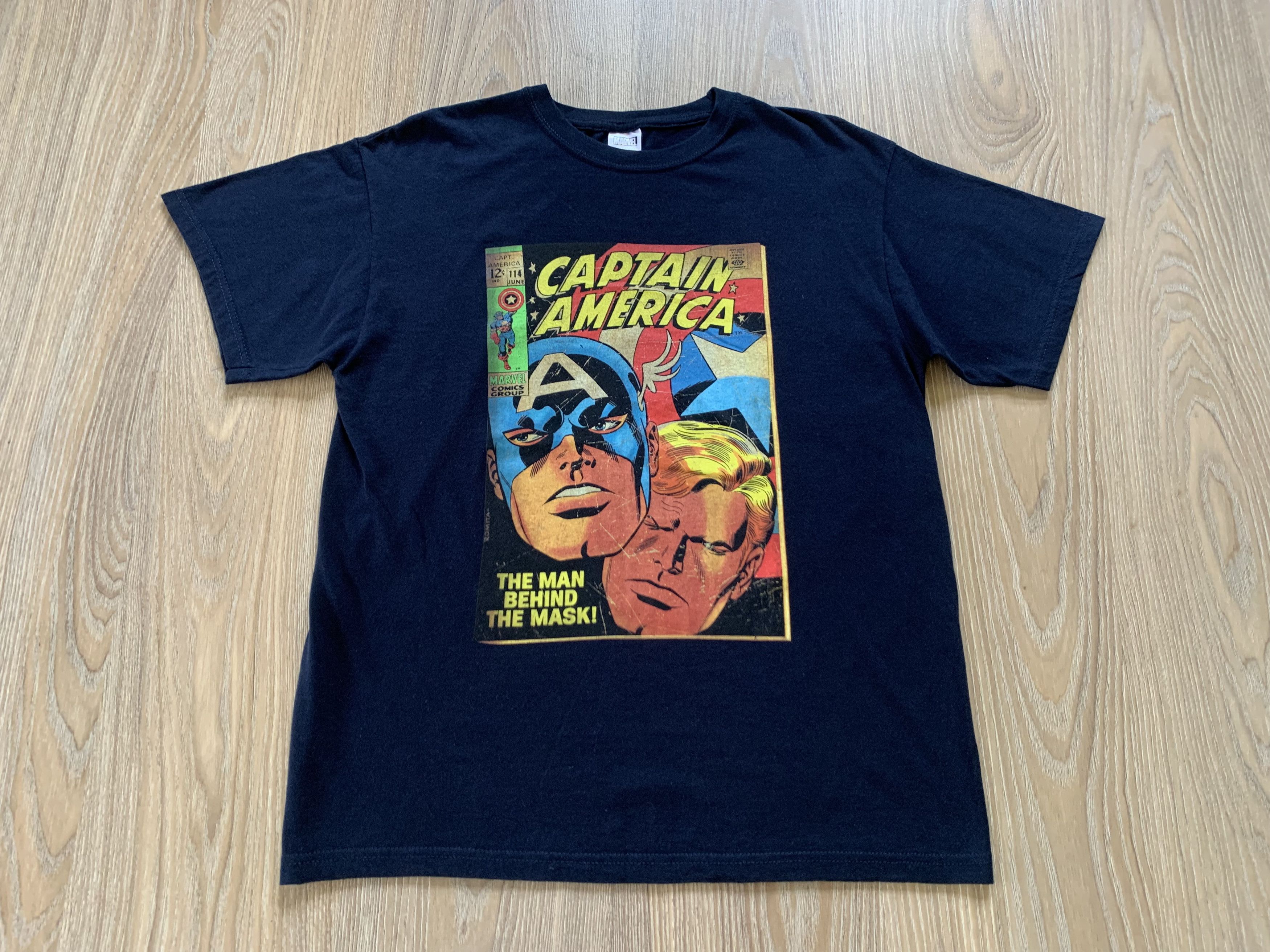 Marvel Comics Vintage Captain America The Man Behind The Mask T-Shirt Size US M / EU 48-50 / 2 - 2 Thumbnail