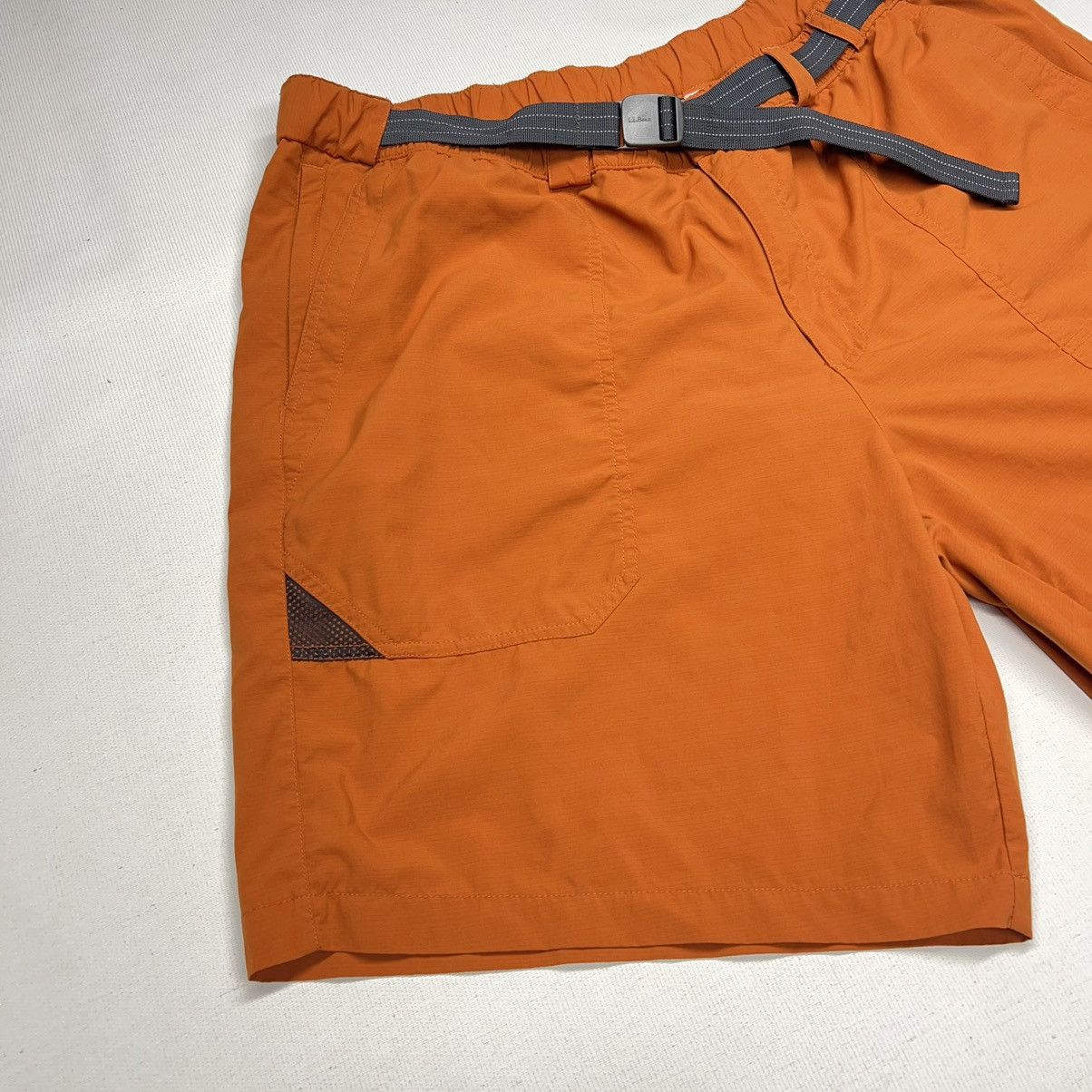 L.L. Bean × Vintage LL Bean Shorts Regular Orange Nylon Lined Belted Pockets Size US 36 / EU 52 - 3 Thumbnail