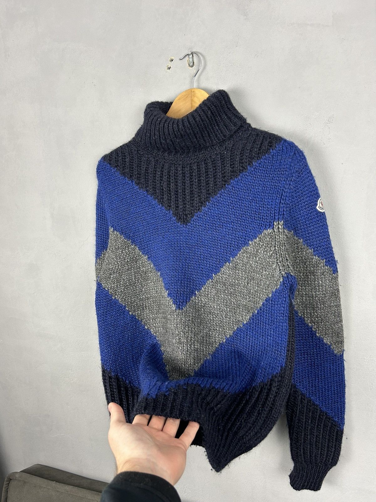 Moncler Moncler Wool Chevron Knit Sweater Made in Italy Size M Size US M / EU 48-50 / 2 - 3 Thumbnail