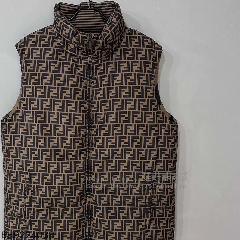 Fendi Fendi Reversible printed puffer vest Size US M / EU 48-50 / 2 - 5 Thumbnail