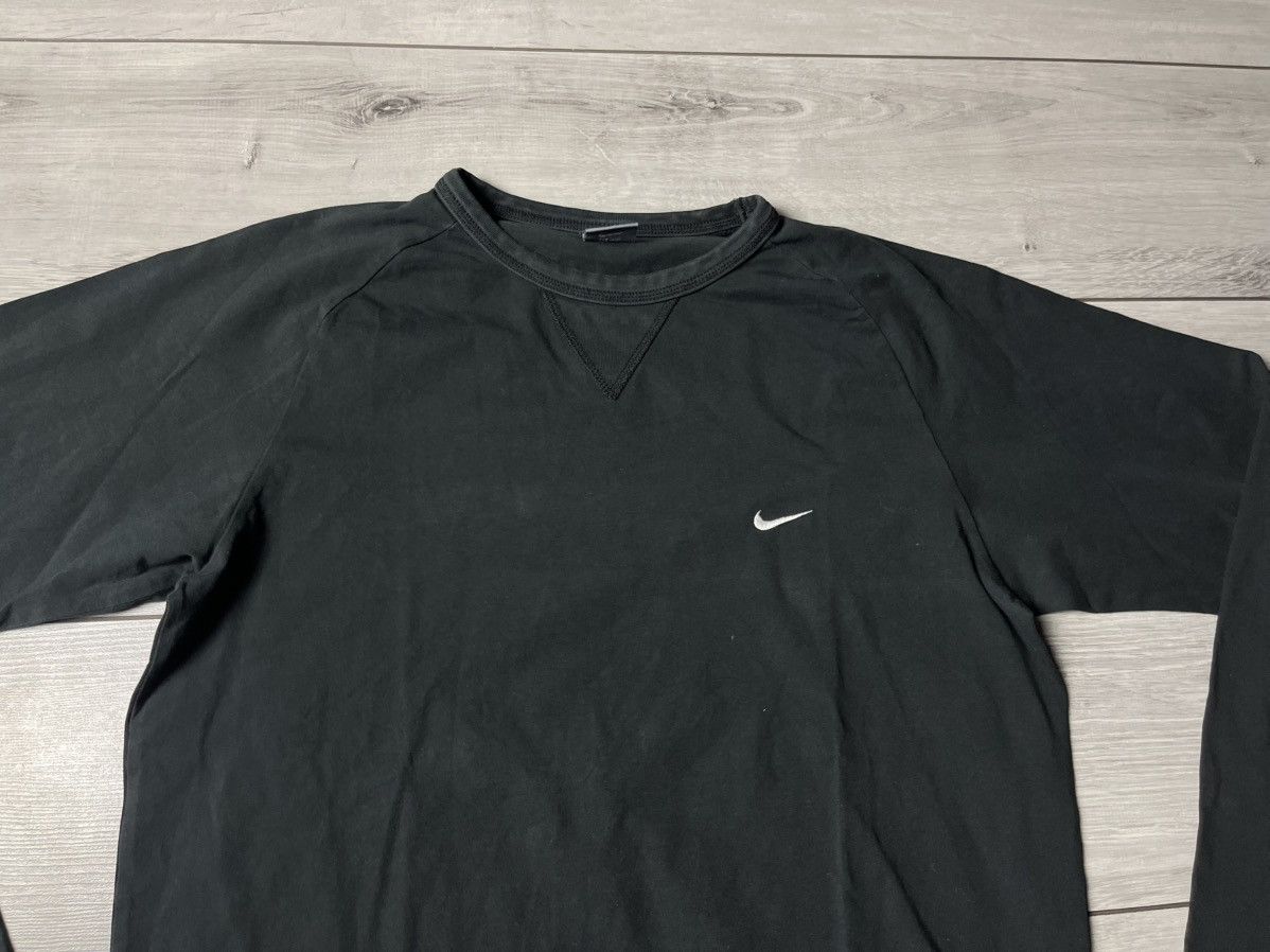 Nike Vintage Nike y2k long sleeve thermo size Large Size US L / EU 52-54 / 3 - 3 Thumbnail