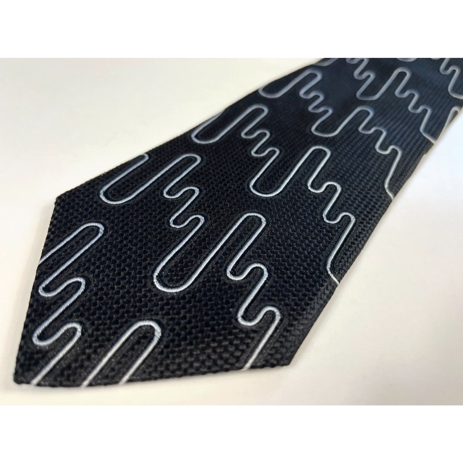 Robert Graham VINTAGE NWT Men's Robert Graham Luxury Silk Tie Abstract Made in USA Size ONE SIZE - 5 Thumbnail