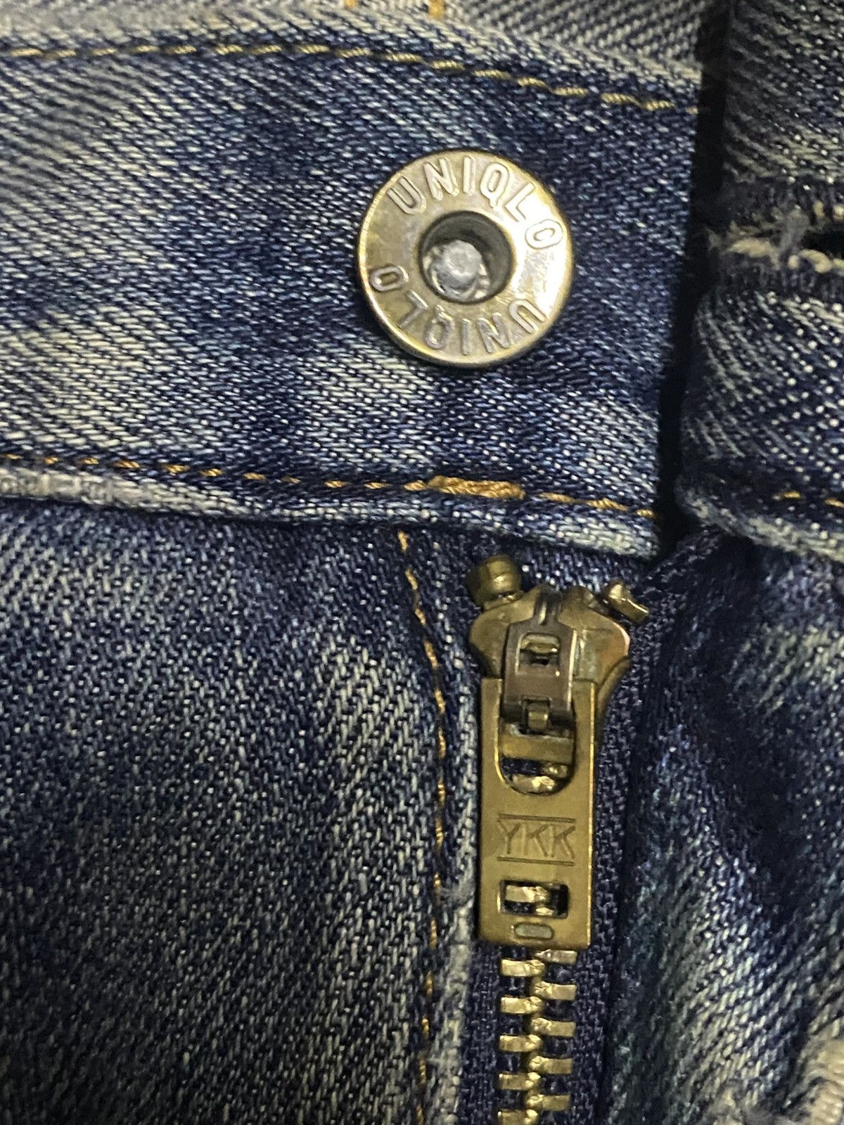 Japanese Brand Vintage Japanese Brand Uniqlo Fade Wash Lose Straight Jeans Size US 34 / EU 50 - 8 Thumbnail