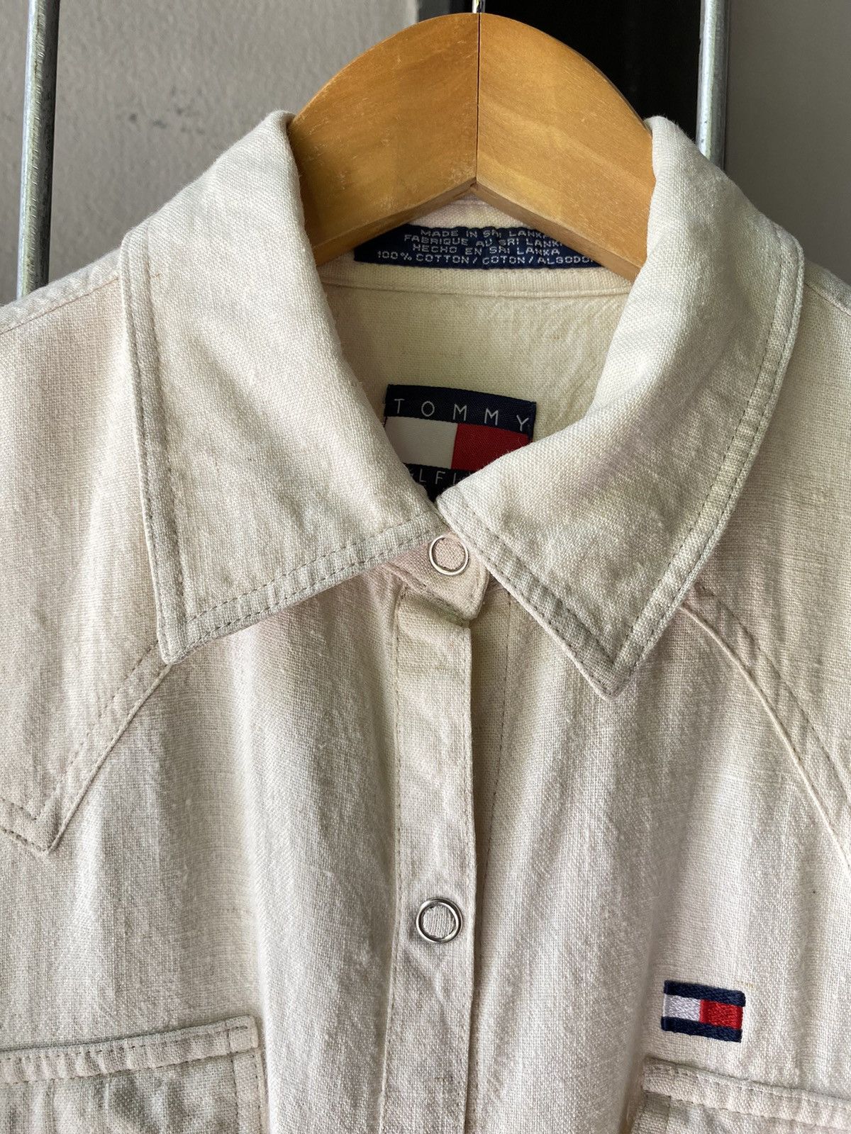 Tommy Hilfiger Tommy Hilfiger Off-White Shirt Size S / US 4 / IT 40 - 5 Thumbnail