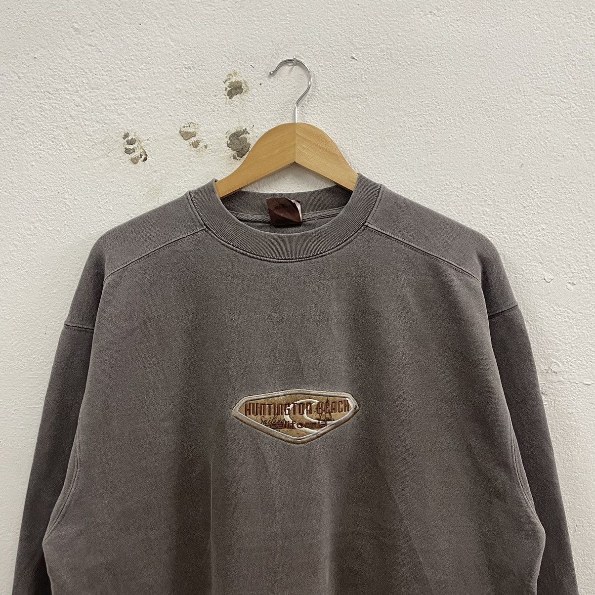 Vintage 🔥Vintage Huntington Beach California Logo Sweatshirts Size US M / EU 48-50 / 2 - 3 Thumbnail