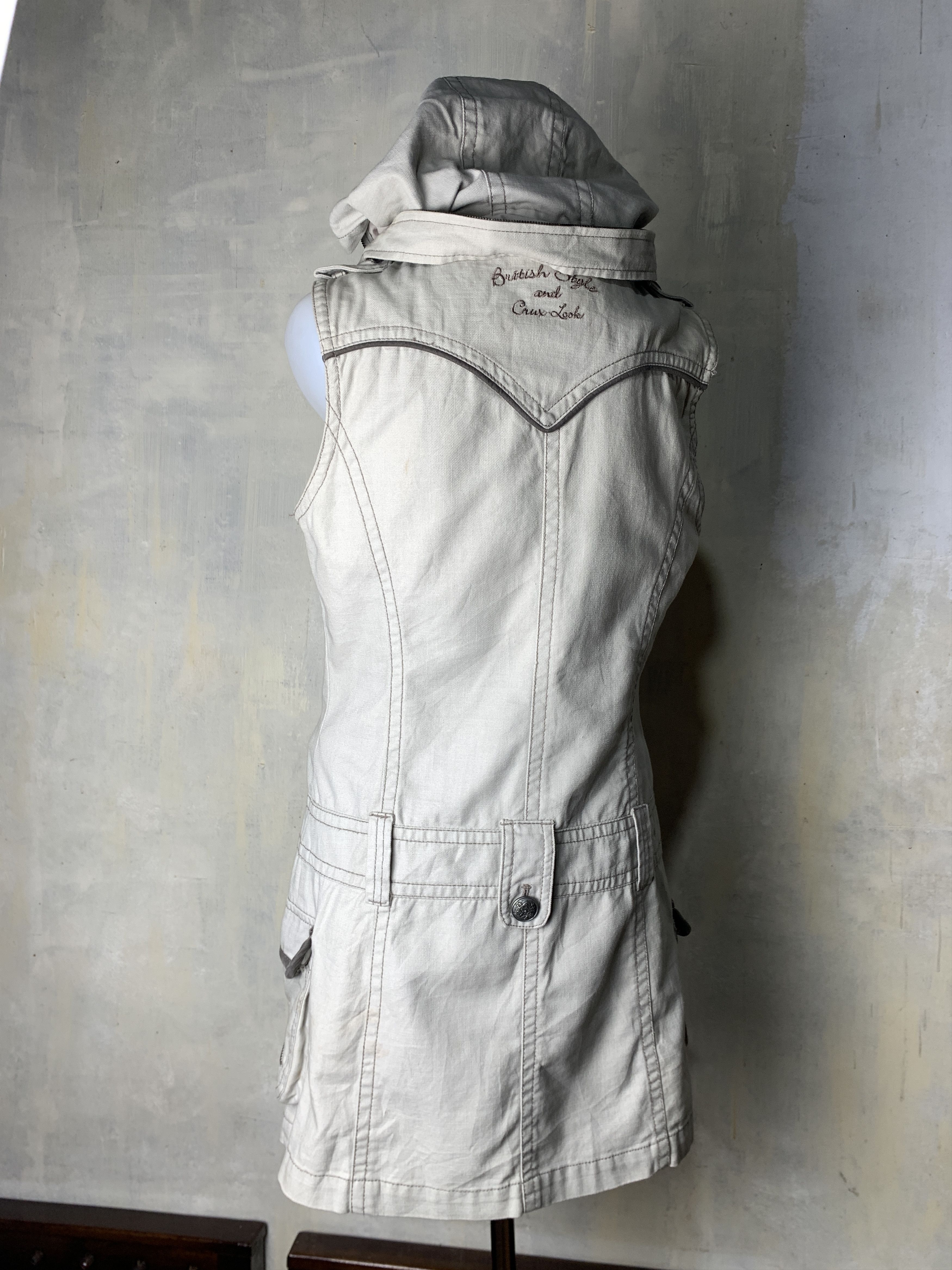 Japanese Brand Crux London Off-white Bono Vest (S) Size S / US 4 / IT 40 - 3 Thumbnail