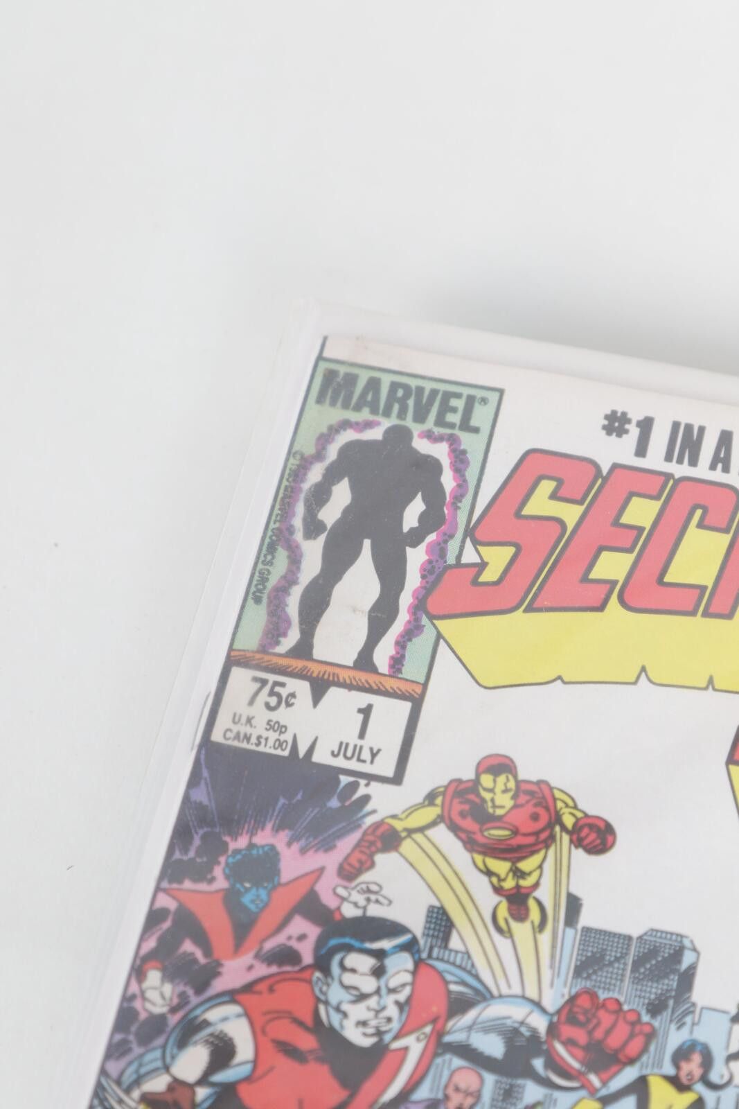 Marvel Comics 85' Marvel Comics Secret Wars II Who Is The Beyonder Comics Size ONE SIZE - 2 Thumbnail