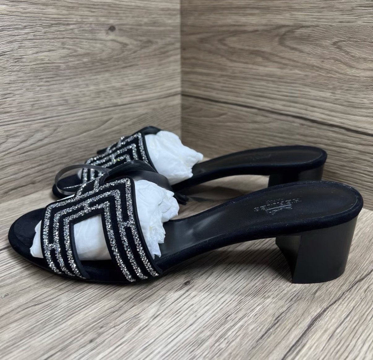 Hermes Hermès Oasis Black & Silver Crystal H Slippers J41 Size US 7 / IT 37 - 1 Thumbnail