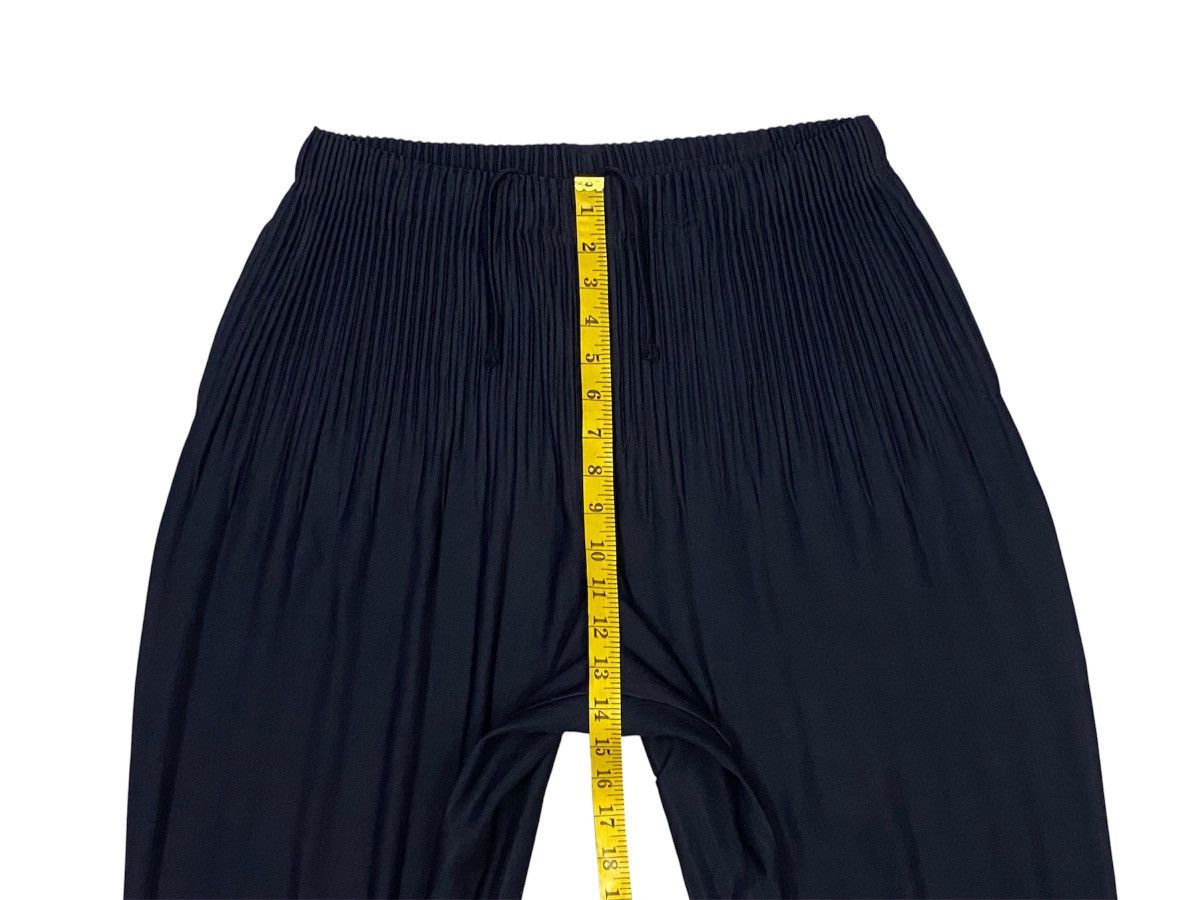 Issey Miyake Homme Plisse Issey Miyake Blue Black Pleated Cropped Pants Size US 34 / EU 50 - 17 Thumbnail