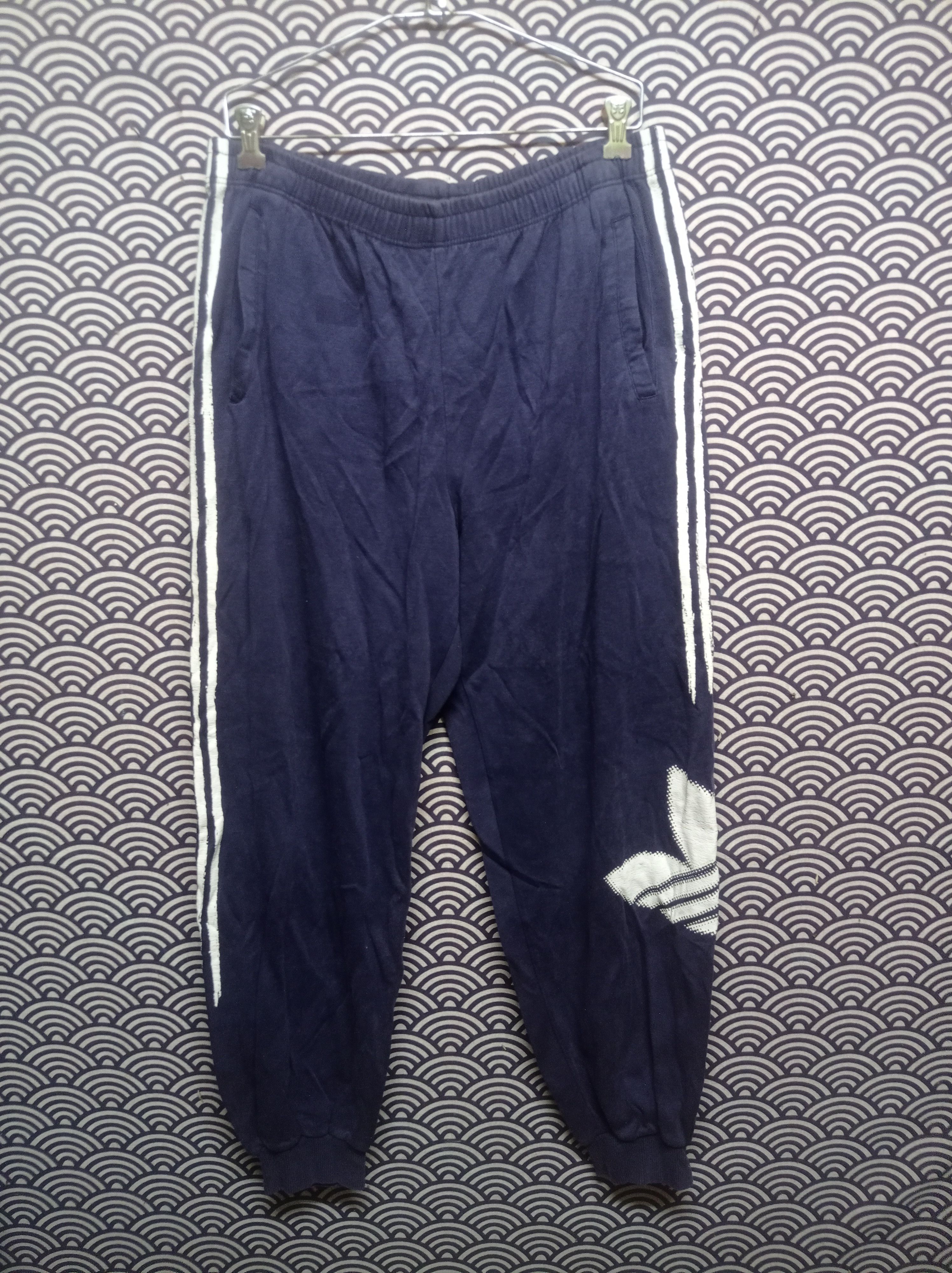 Adidas Vintage Adidas trifoil jogger pants #GB1 Size US 33 - 1 Thumbnail