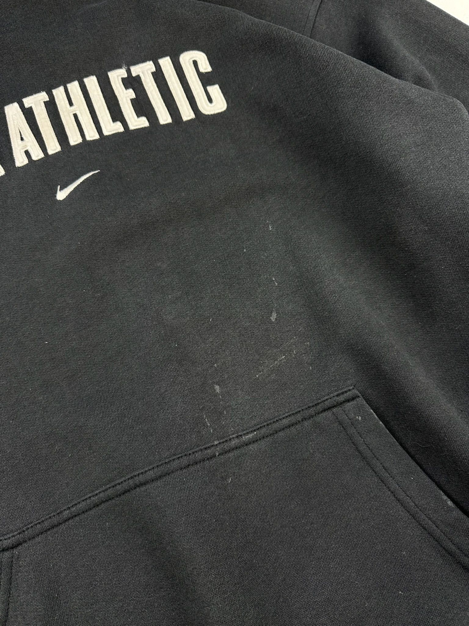 Nike Vintage Nike Athletic Hoodie big logo Centr swoosh size L Size US L / EU 52-54 / 3 - 5 Thumbnail