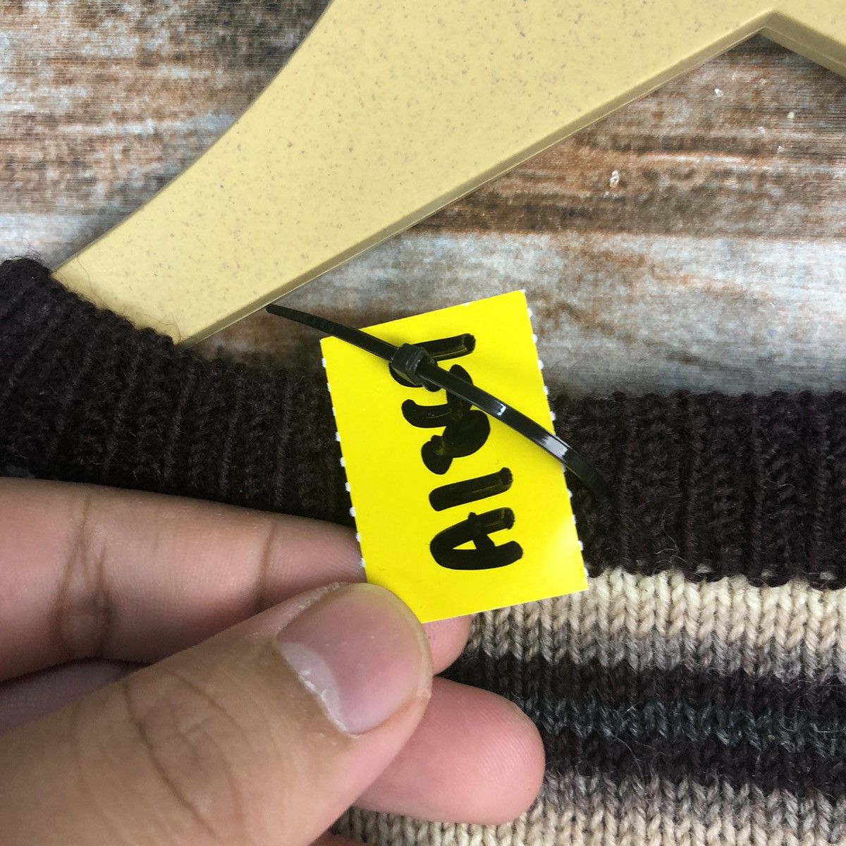 Vintage Japanese Brand Brown Knitwear #A1869 Size US XS / EU 42 / 0 - 9 Thumbnail