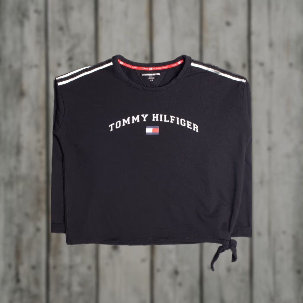 Logo 7 VINTAGE Tommy Hilfiger Black Sweatshirt Large Logo Crewneck Pullover 9261 Mens/Unisex Large Black Logo Sweatshirt 90s Size US L / EU 52-54 / 3 - 1 Thumbnail