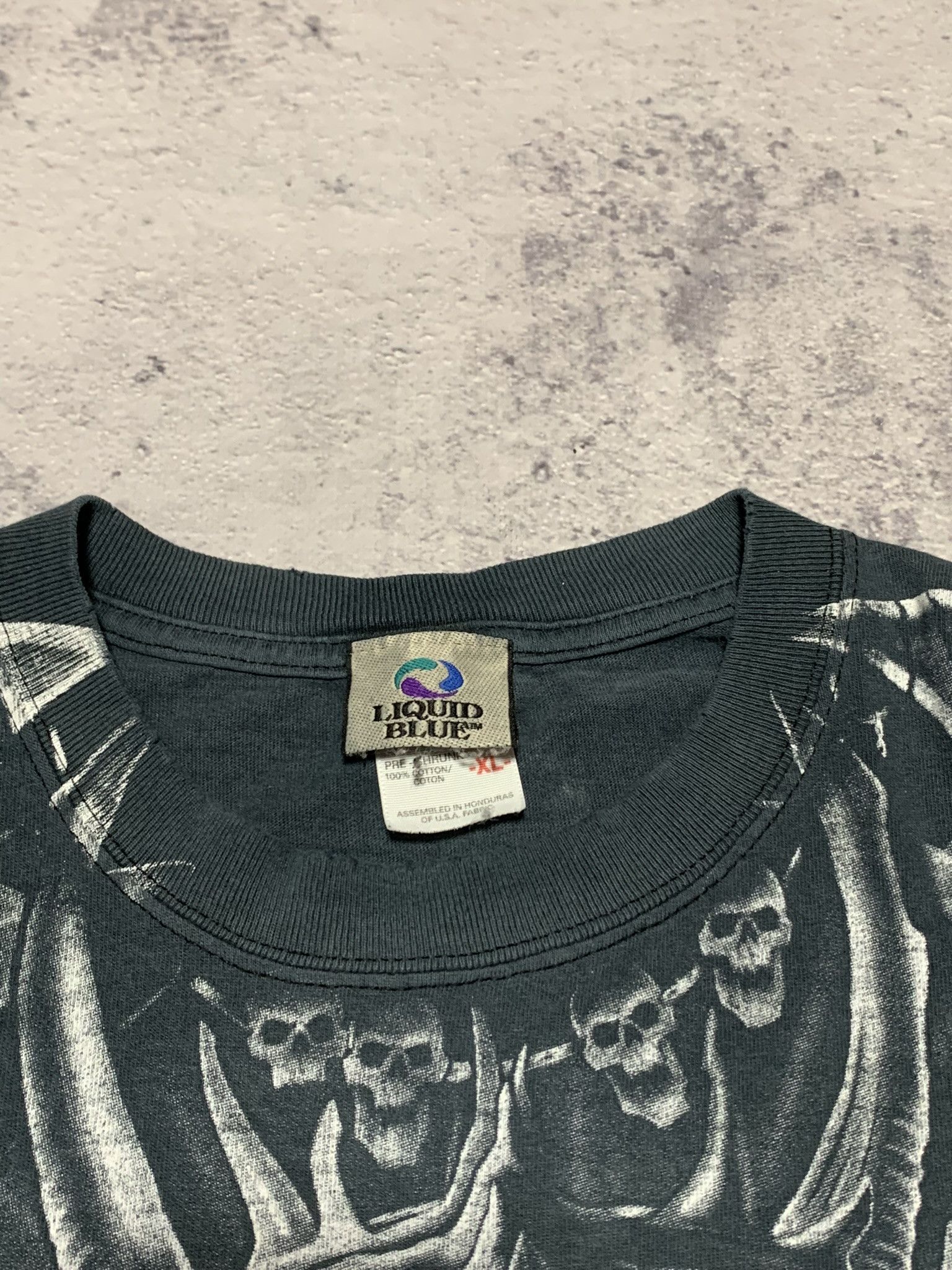 Liquid Blue Liquid Blue AOP Drugon Print Vintage 2001 T Shirt Size XL Size US XL / EU 56 / 4 - 3 Thumbnail