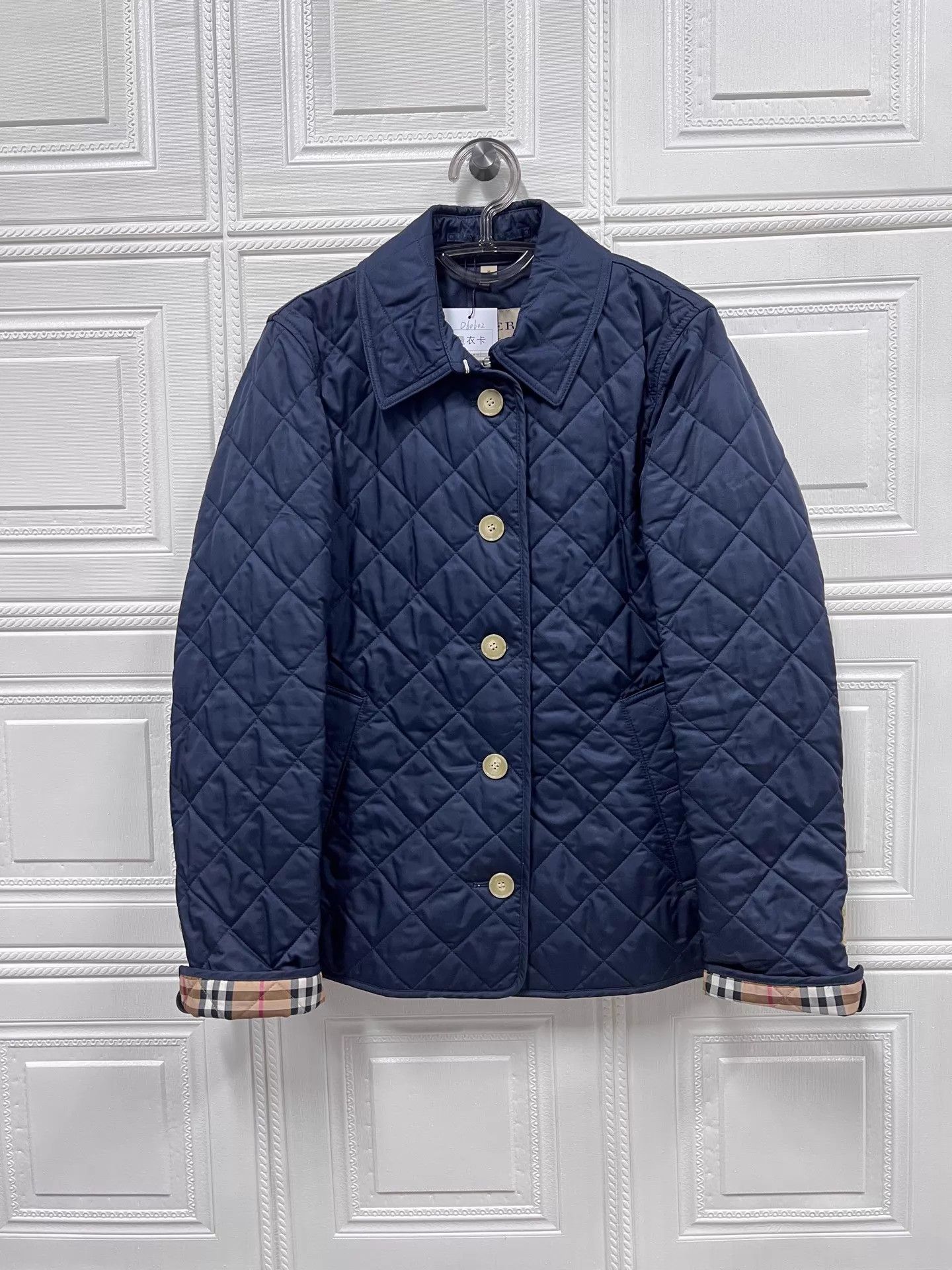Burberry Burberry diamond quilted classic check M jacket Size M / US 6-8 / IT 42-44 - 1 Thumbnail