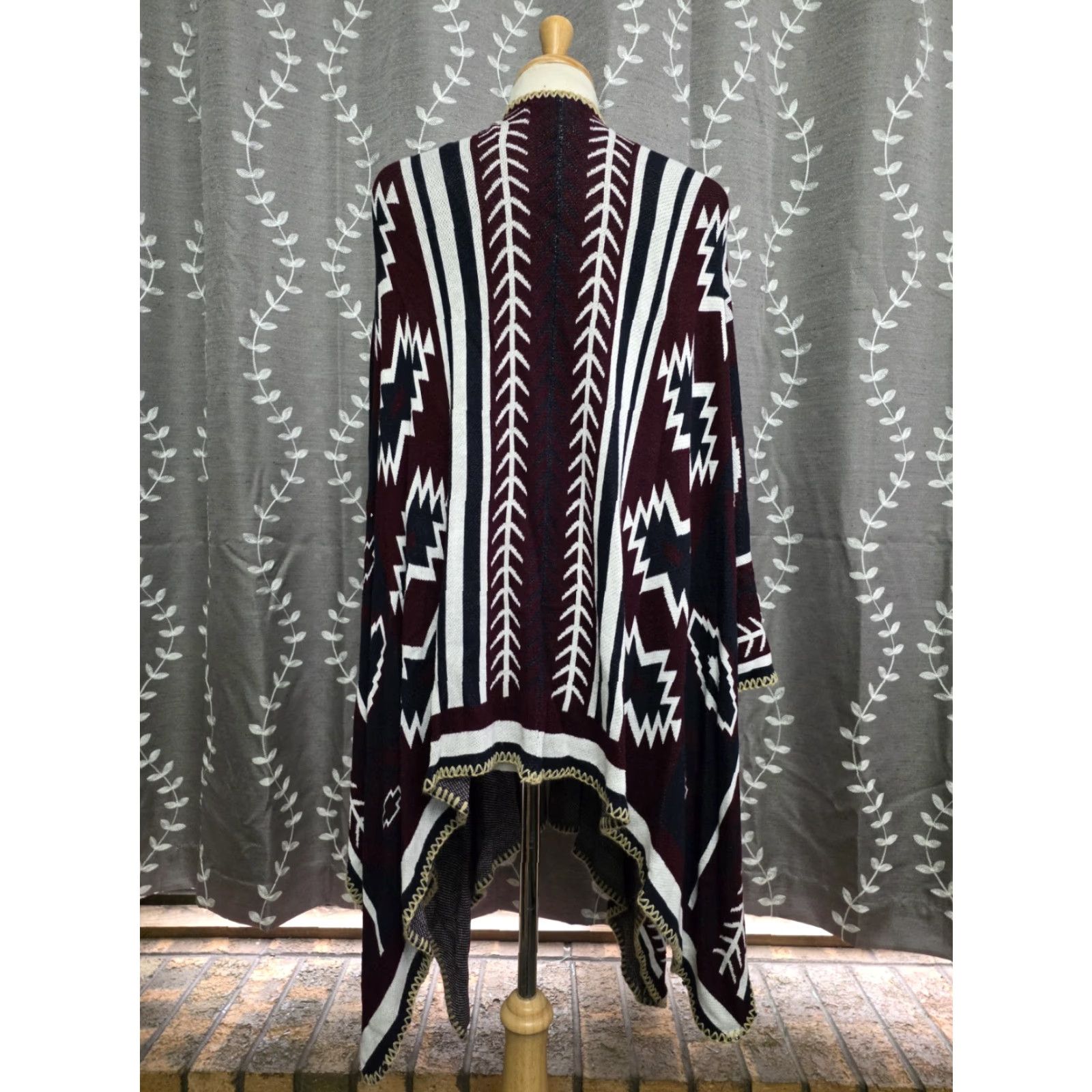 Vintage VINTAGE Cowgirl Legend Aztec Knit Shawl Wrap Open Front Red & Blue Women's S/M Size M / US 6-8 / IT 42-44 - 3 Thumbnail
