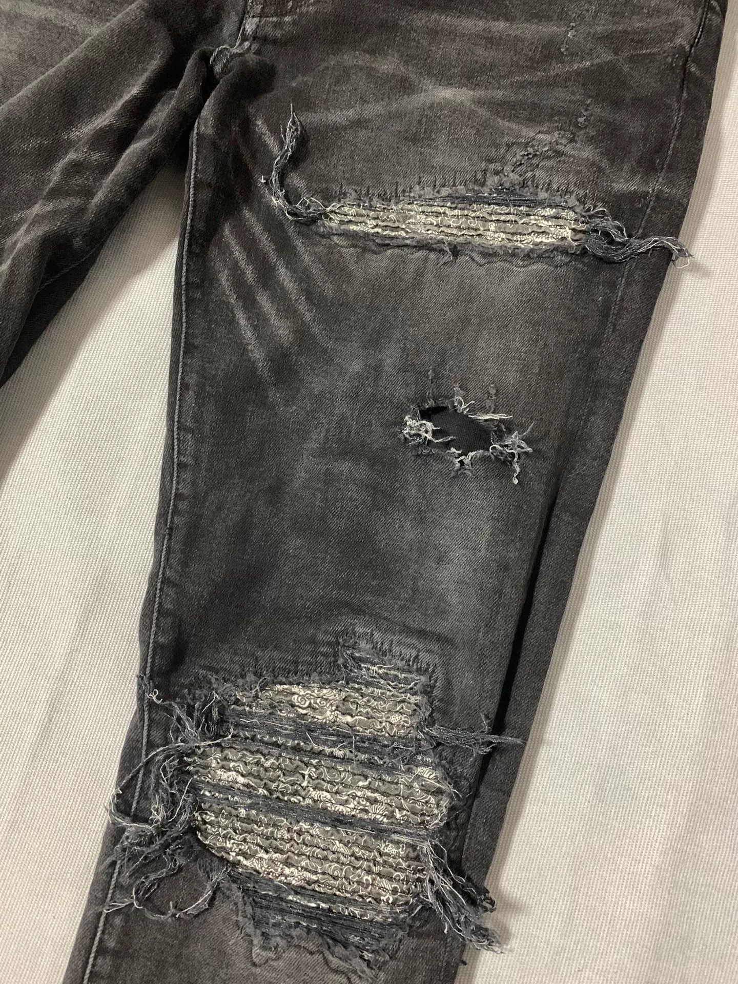 Amiri AMIRI Black-Gray Ripped Paisley Jeans Size US 32 / EU 48 - 1 Thumbnail