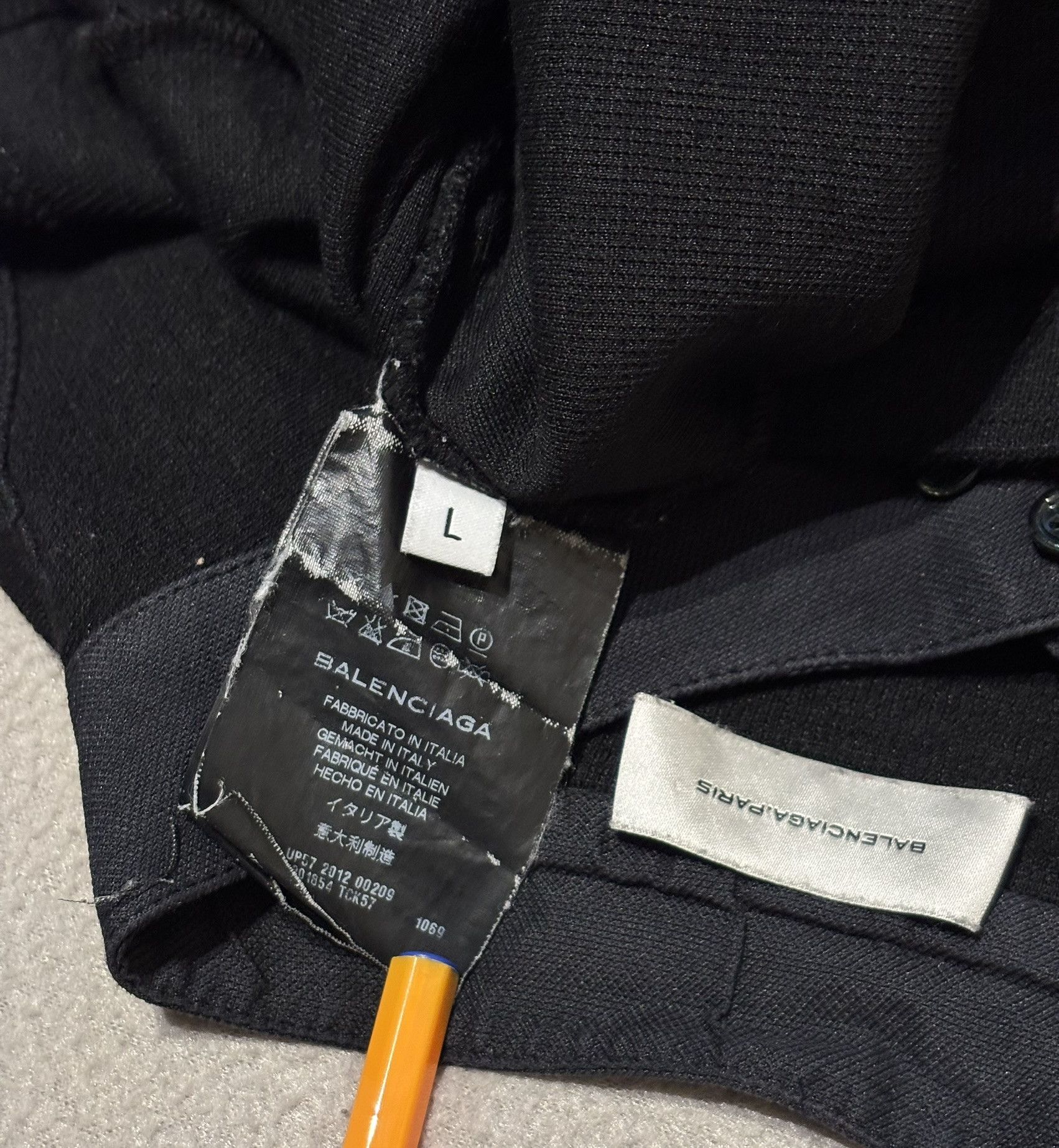 Balenciaga Balenciaga Wool Silk Black Sweater Buttons Large Size L / US 10 / IT 46 - 18 Thumbnail