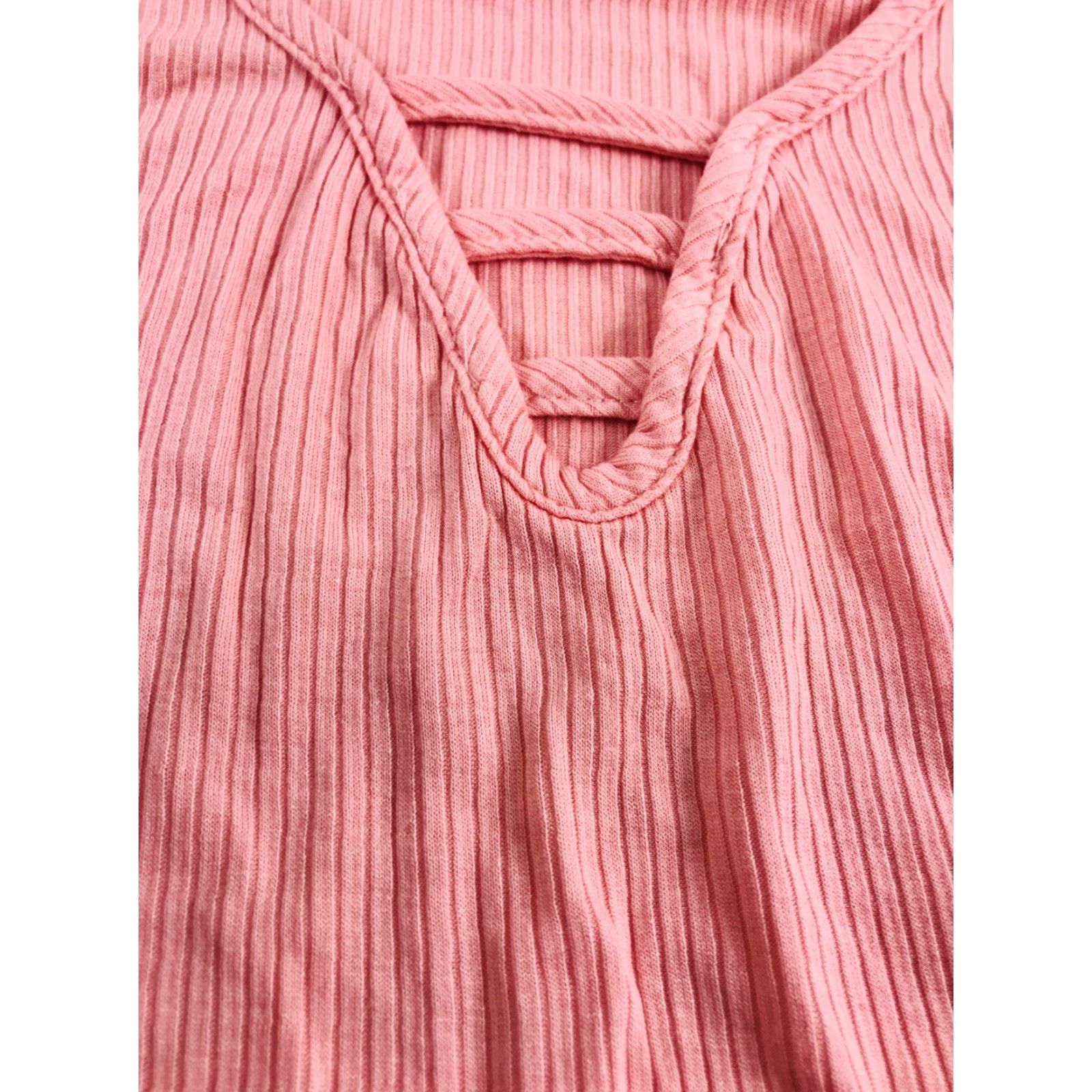 Vintage **Women's Size Medium Pink Papermoon Tank Top V-Neck Ribbed** User: **Women's Size Medium Pink Tank Top V-Neck Ribbed Papermoon** Size M / US 6-8 / IT 42-44 - 3 Thumbnail